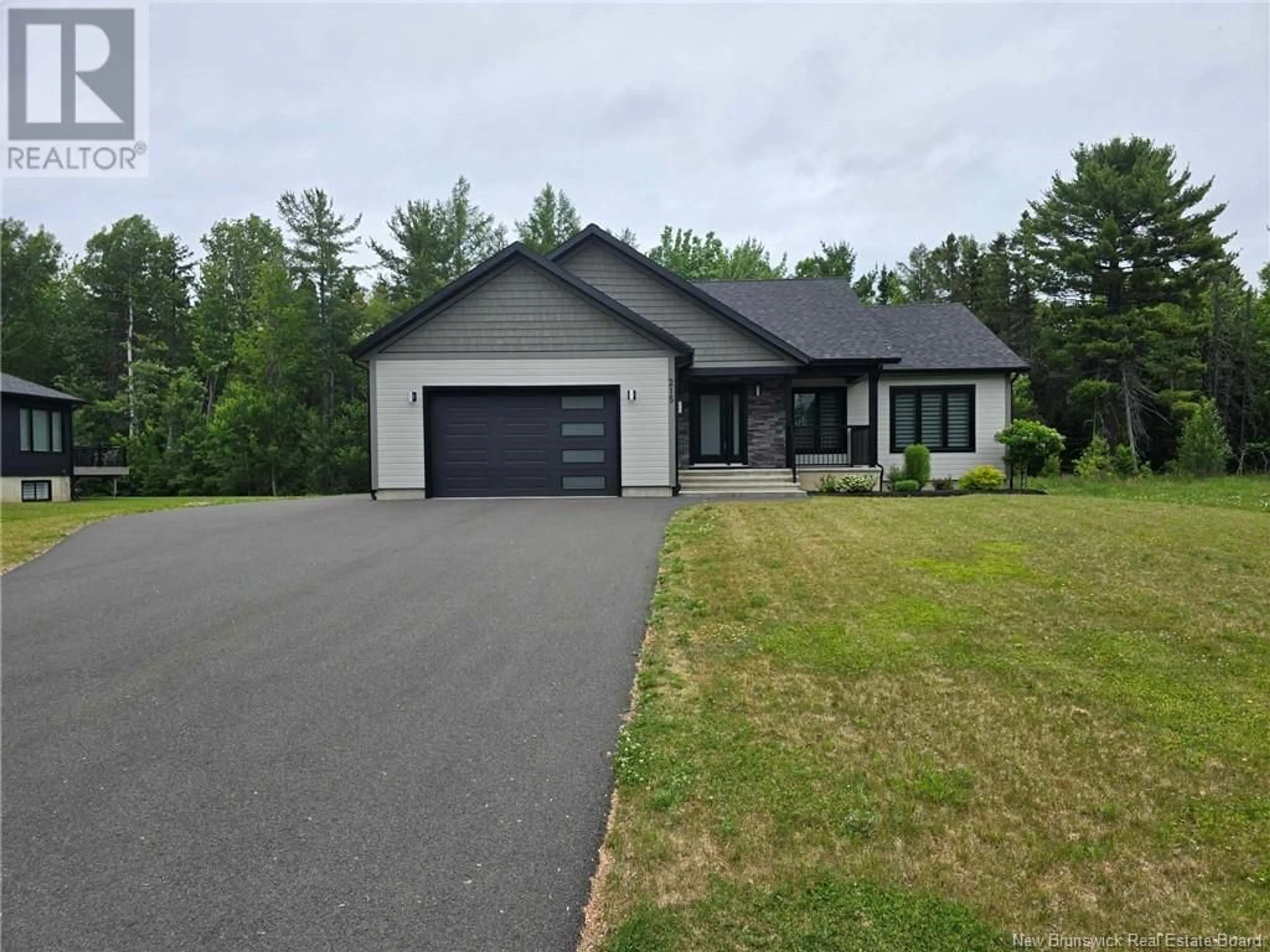 Unknown for 215 YOUGHALL DRIVE, Bathurst New Brunswick E2A4X5