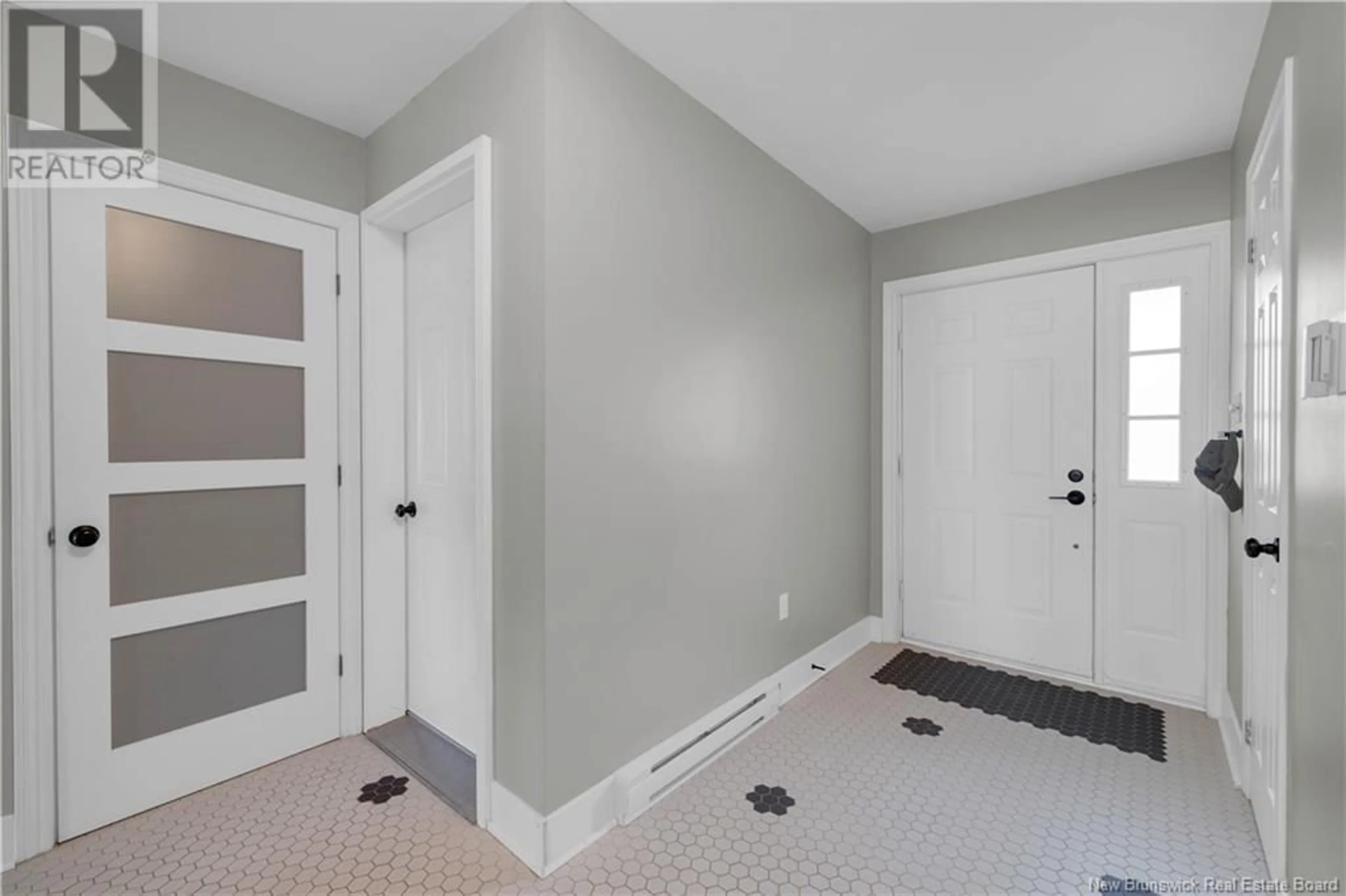 Indoor entryway for 20 DRIFTWOOD LANE, Saint John New Brunswick E2M5L5