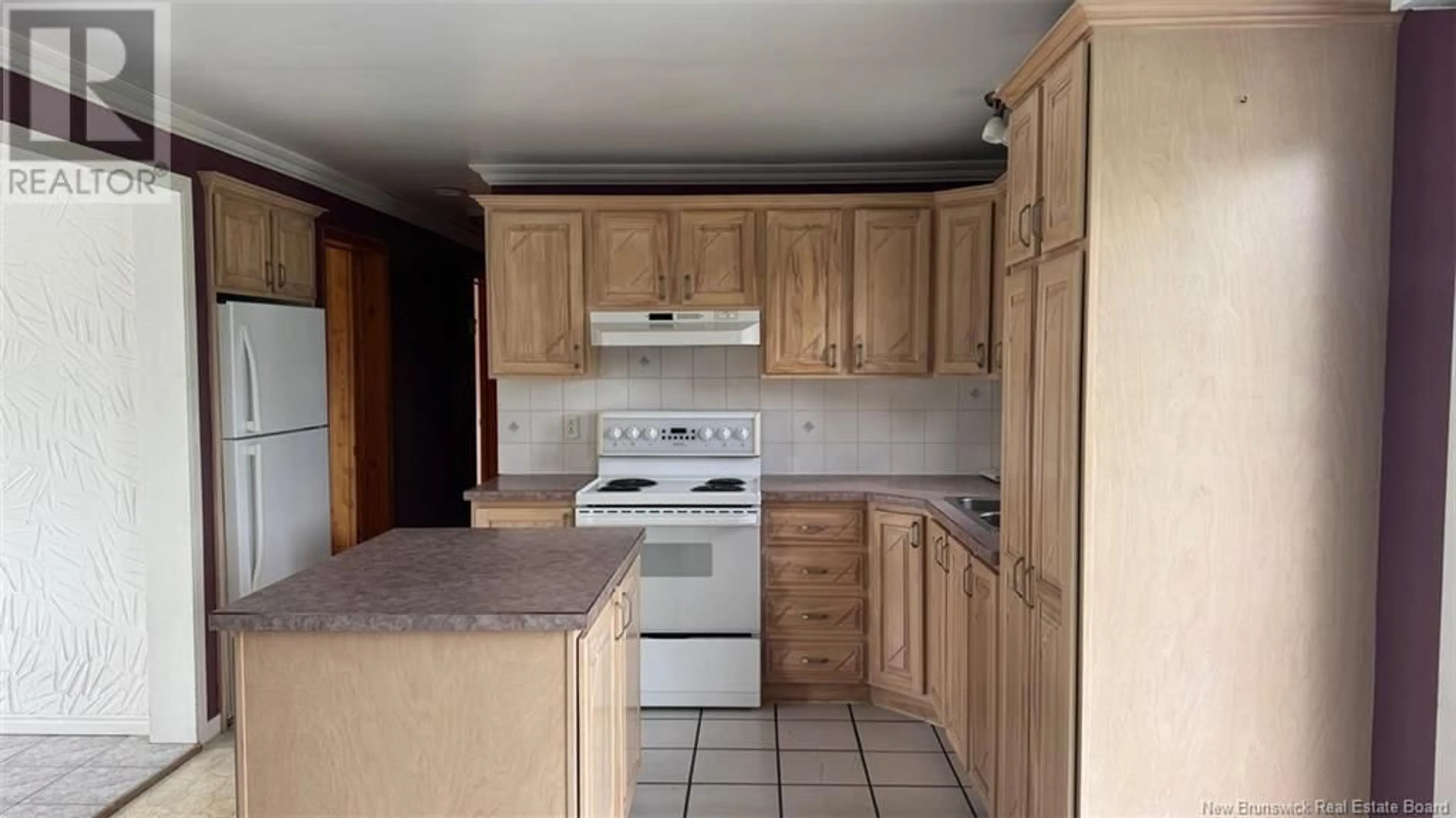 Standard kitchen, wood/laminate floor for 17 BELLEVUE, Kedgwick New Brunswick E8B1B1