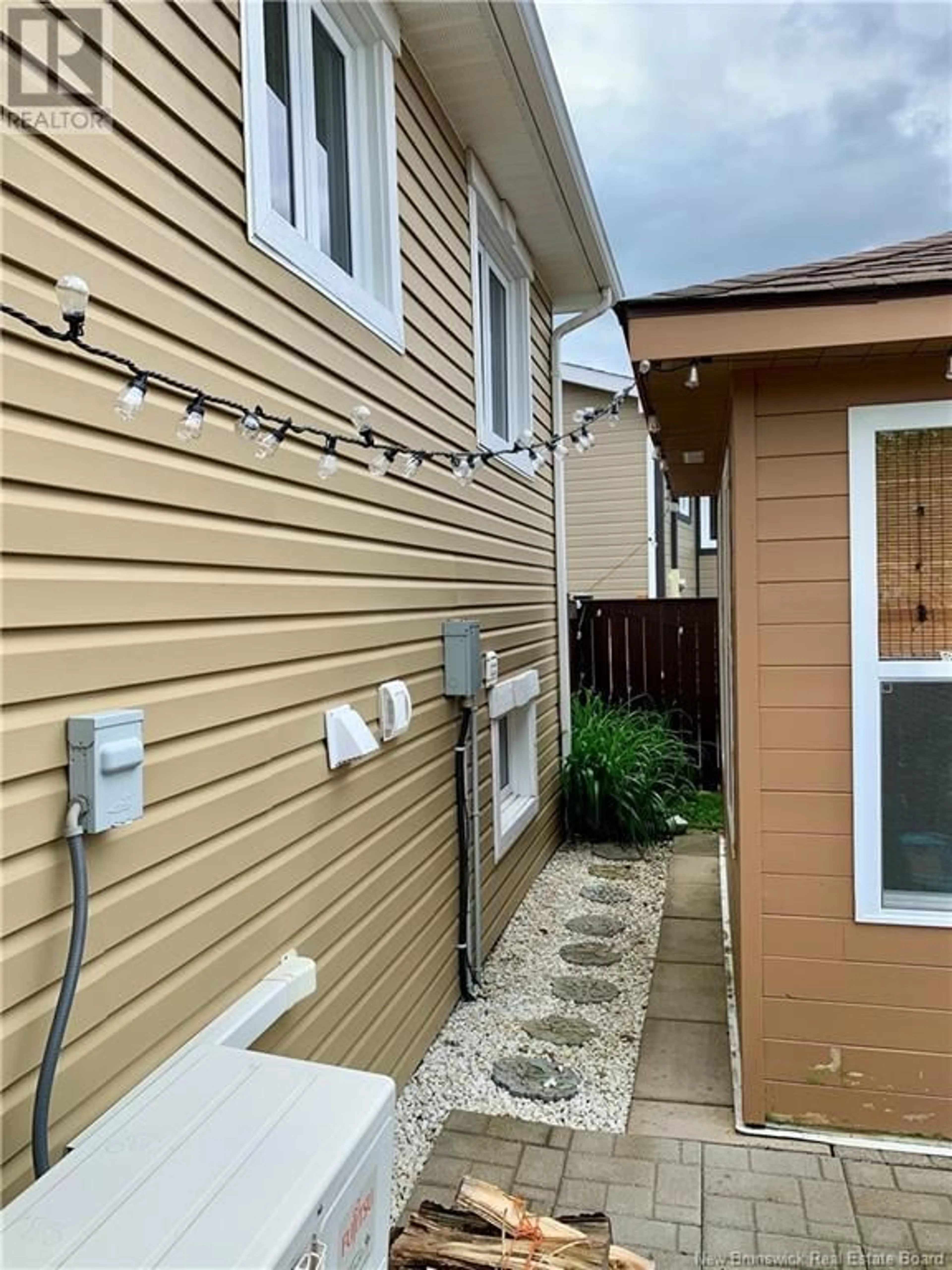 Home with vinyl exterior material, street for 289 DOVER, Campbellton New Brunswick E3N3L5