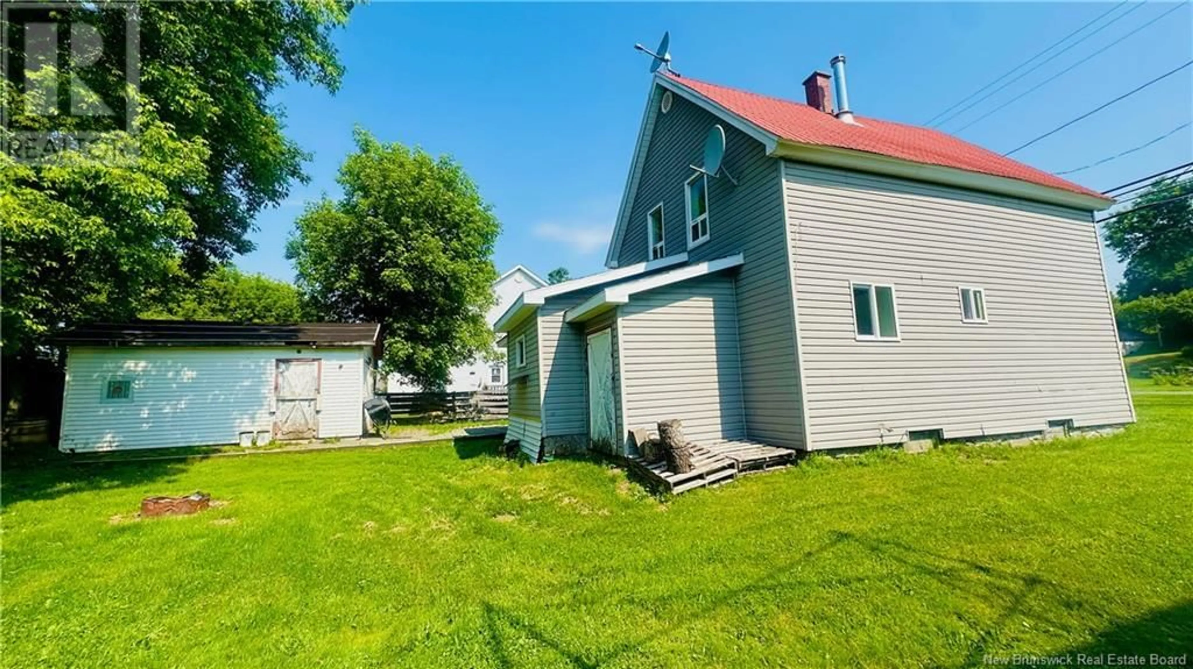 A pic from outside/outdoor area/front of a property/back of a property/a pic from drone, building for 187 CHURCH STREET, Bath New Brunswick E7J1A9