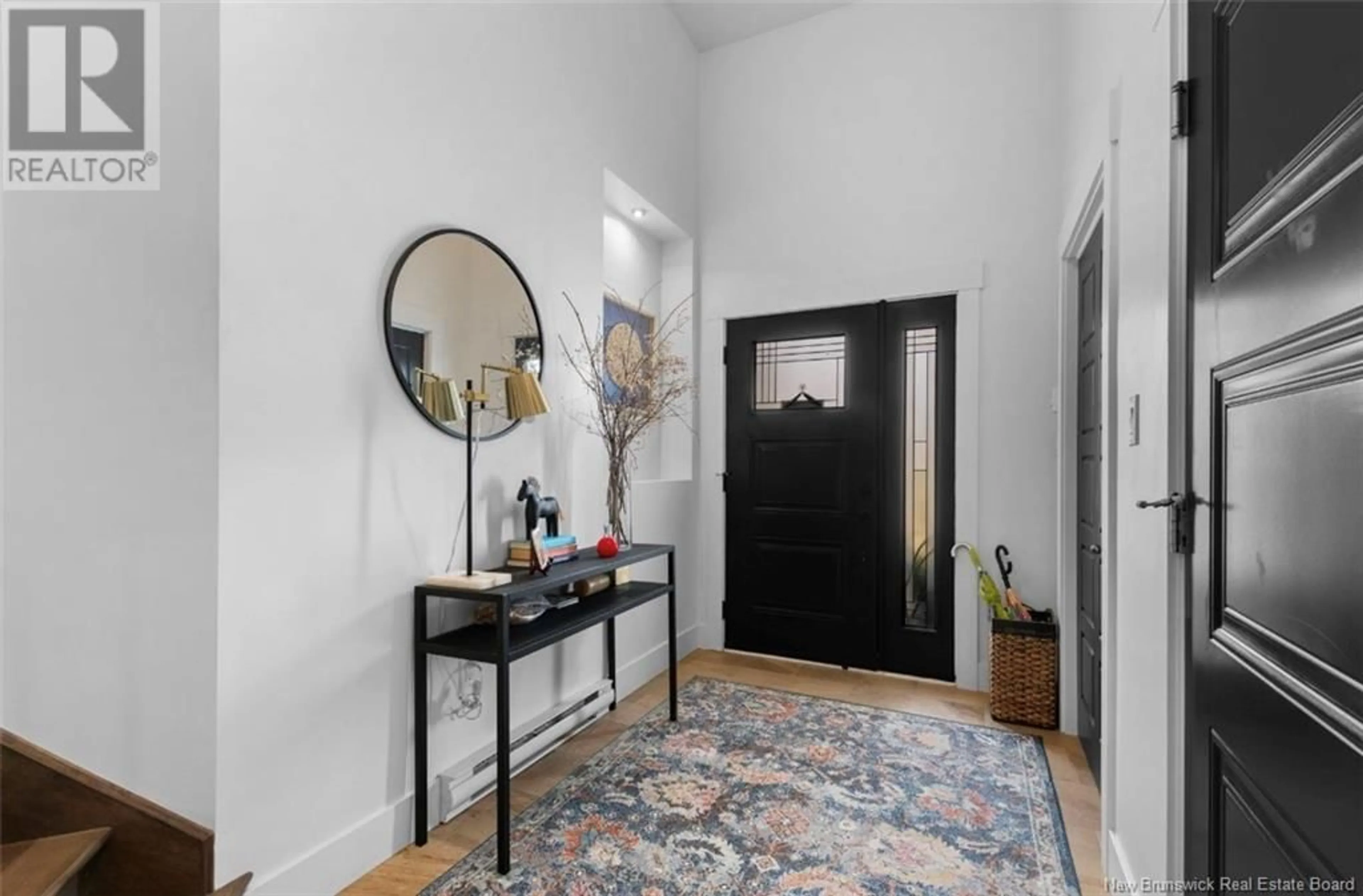 Indoor entryway for 618 DOVER, Dieppe New Brunswick E1A7M1