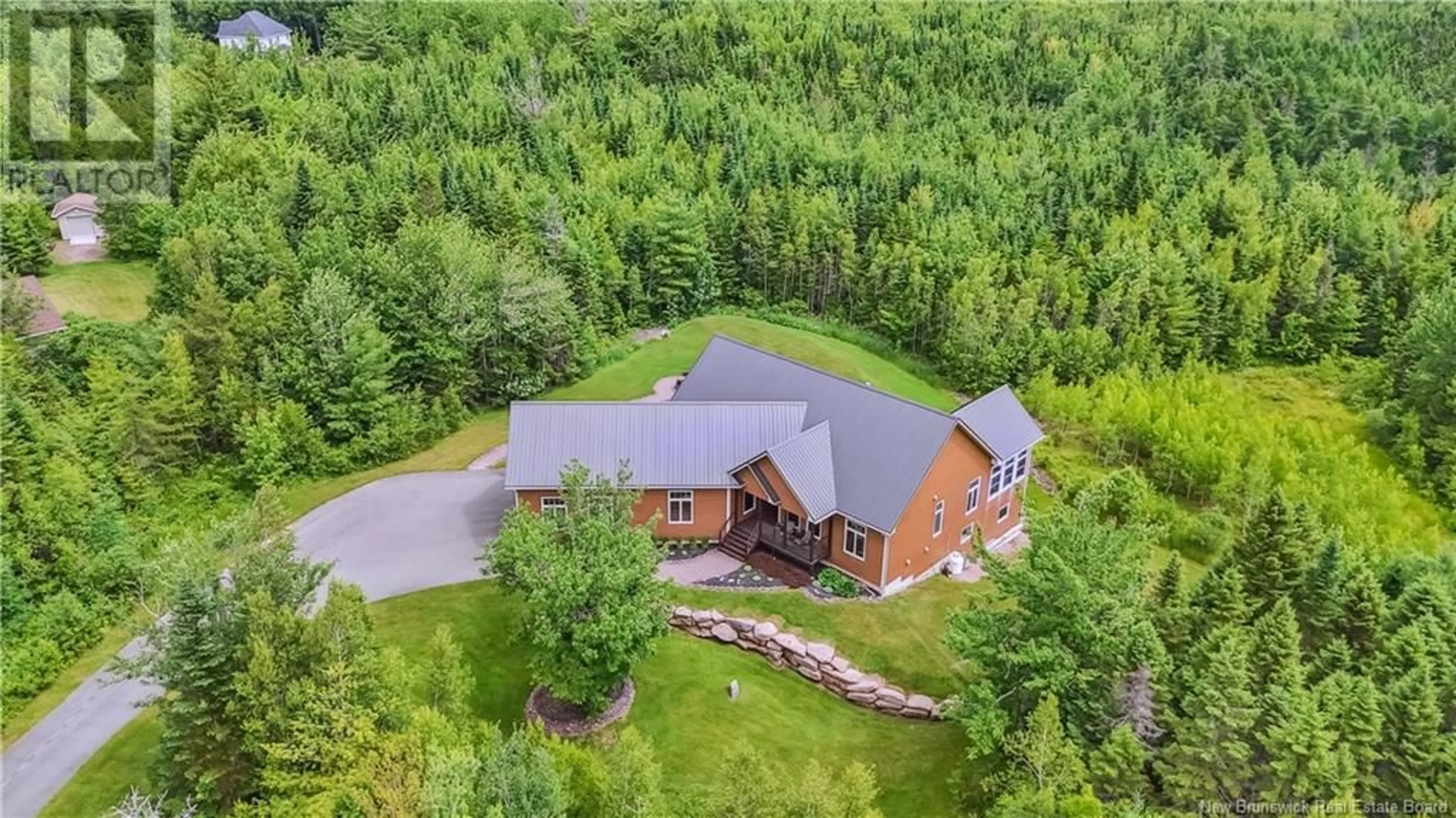 A pic from outside/outdoor area/front of a property/back of a property/a pic from drone, unknown for 200 DU PORTAGE, Memramcook New Brunswick E4K3Y3