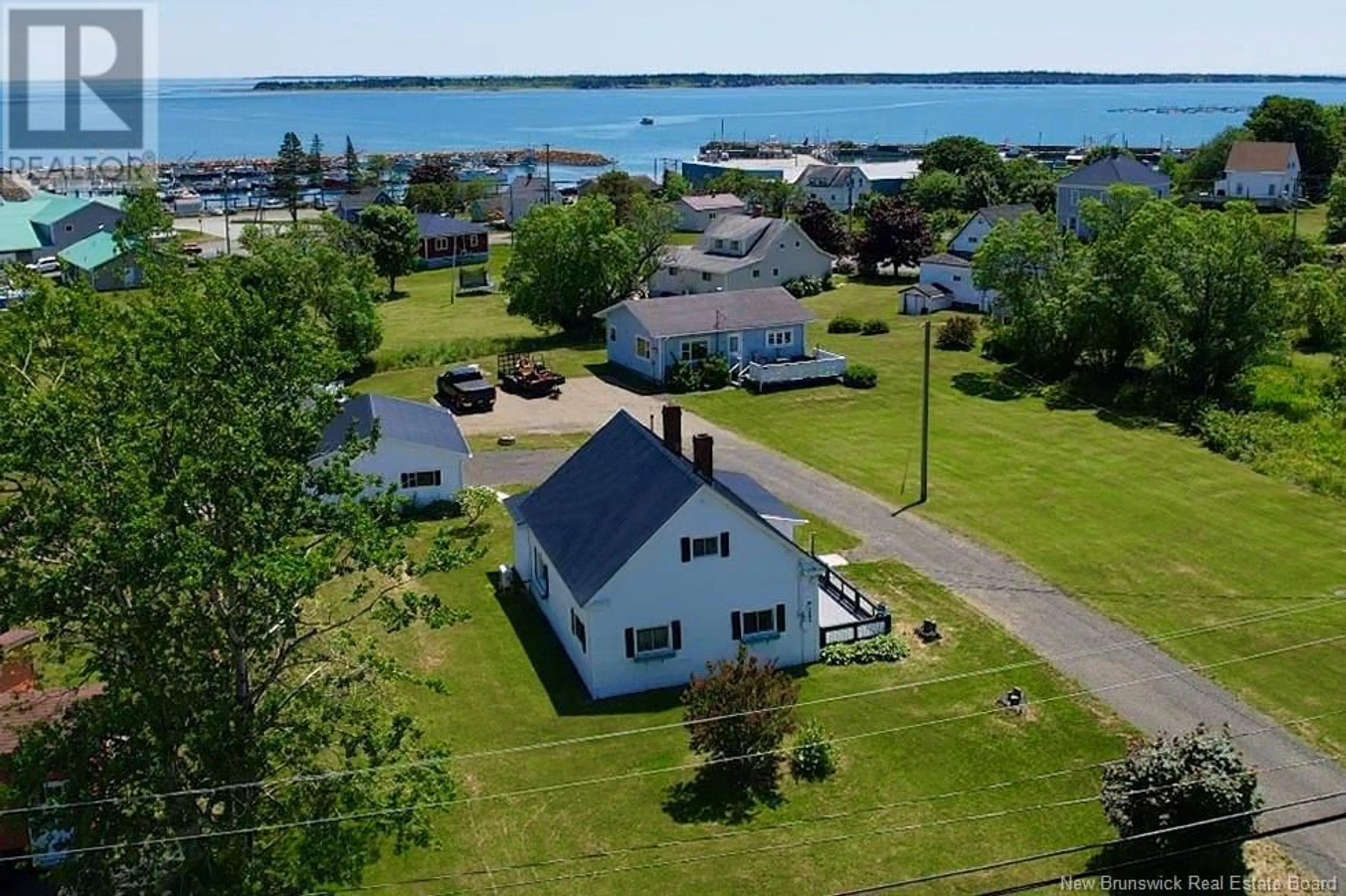 A pic from outside/outdoor area/front of a property/back of a property/a pic from drone, water/lake/river/ocean view for 1891 776 ROUTE, Grand Manan New Brunswick E5G3H1