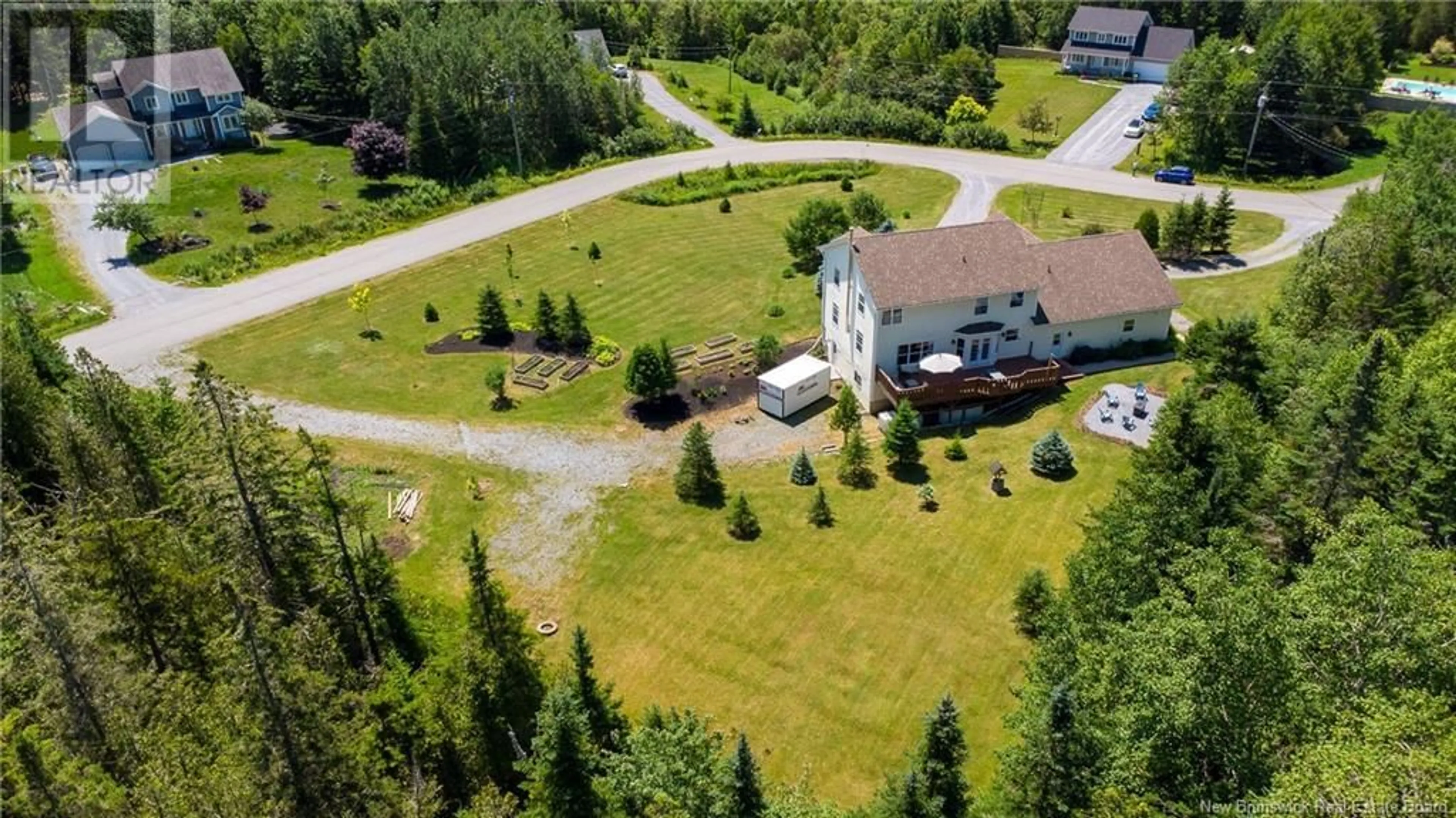 A pic from outside/outdoor area/front of a property/back of a property/a pic from drone, unknown for 39 COLLINGWOOD DRIVE, Quispamsis New Brunswick E2G2C3