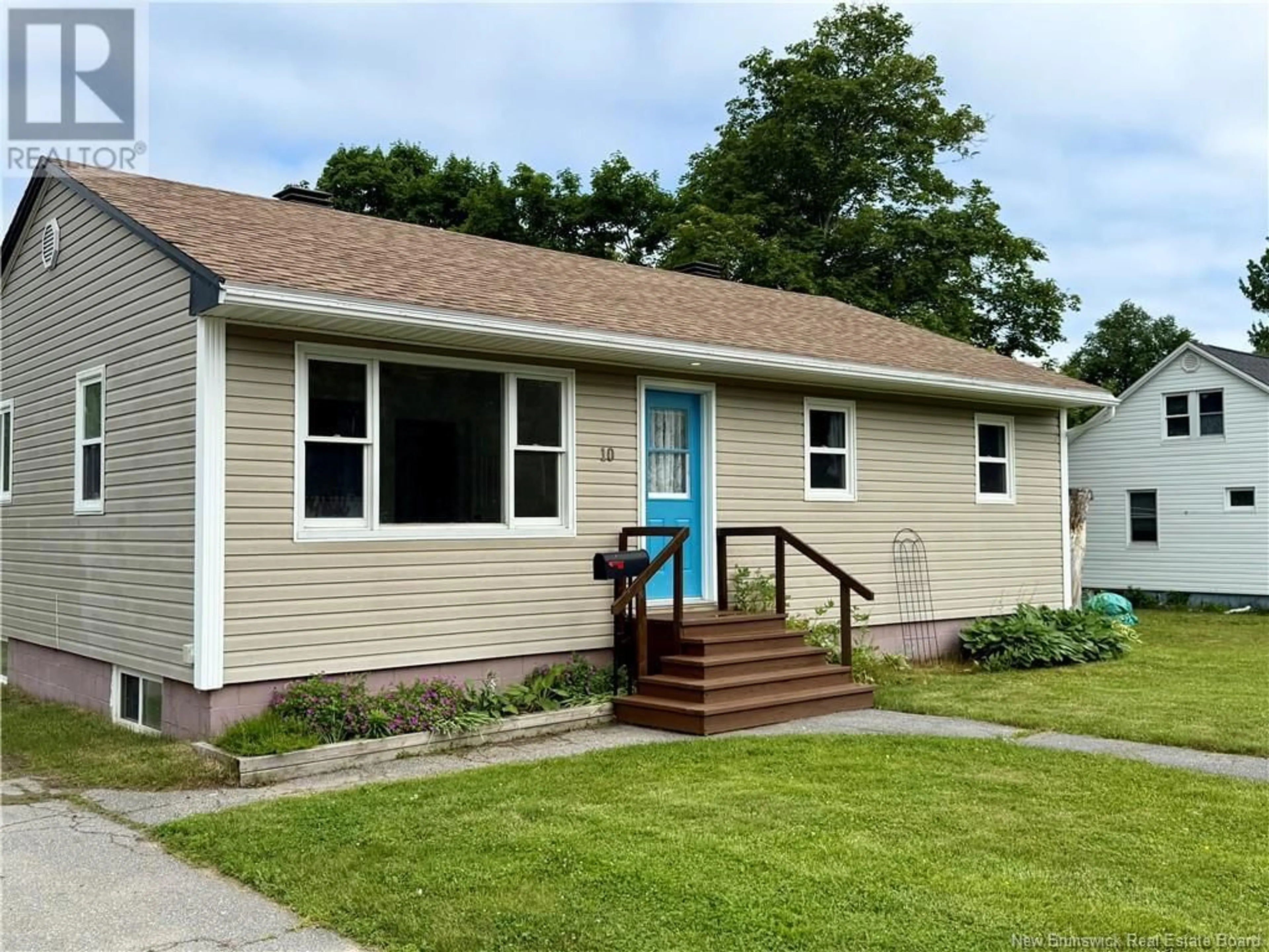 Home with vinyl exterior material, street for 10 MARVEN STREET, Miramichi New Brunswick E1N1W9