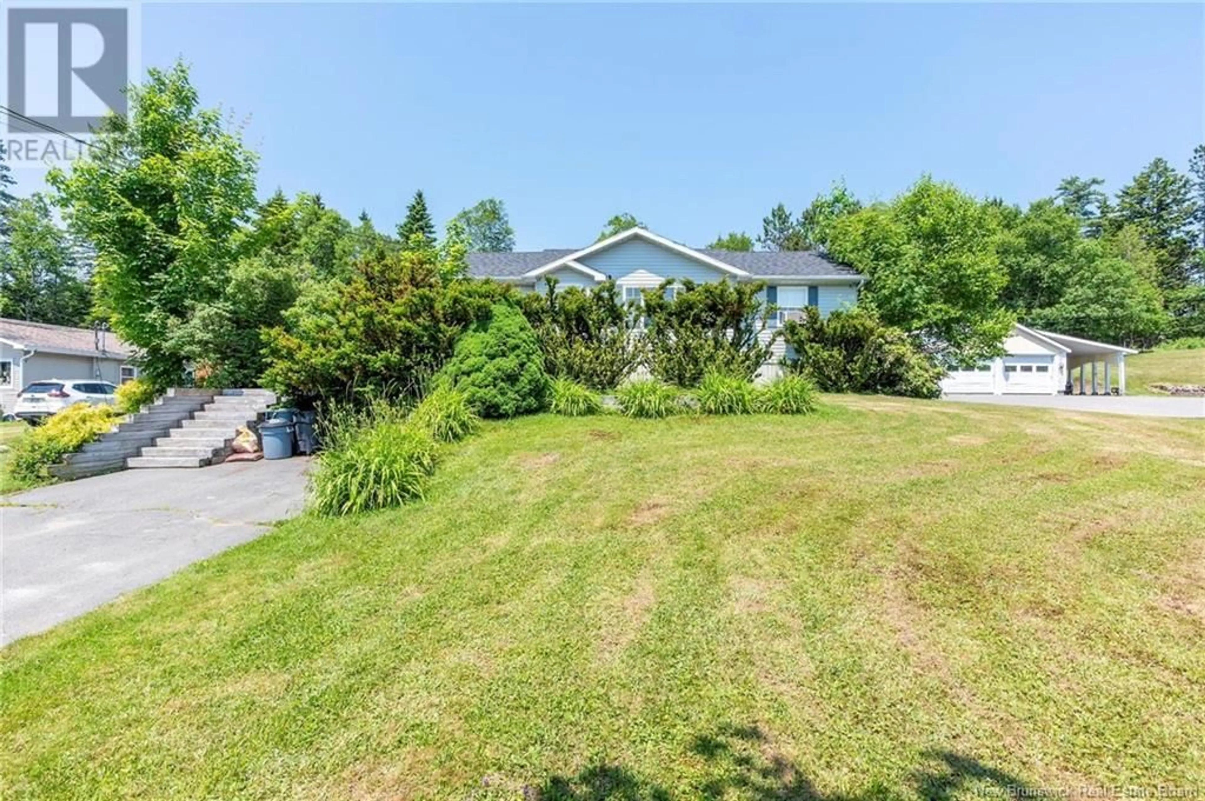 A pic from outside/outdoor area/front of a property/back of a property/a pic from drone, unknown for 137 MAIN STREET, St George New Brunswick E5C3J8