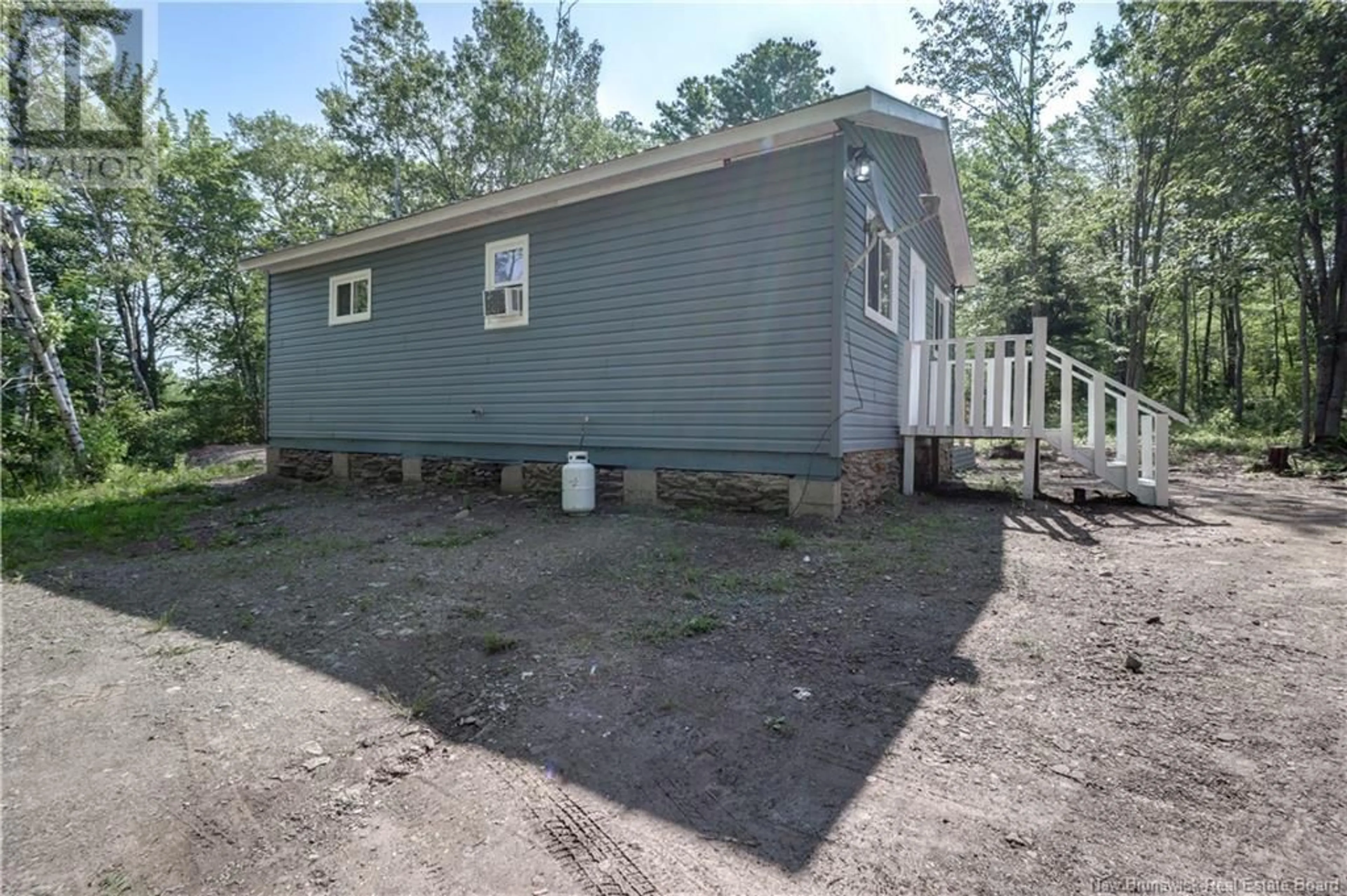 Home with vinyl exterior material, building for 5342 ROUTE 105, Whites Cove New Brunswick E4C3H6