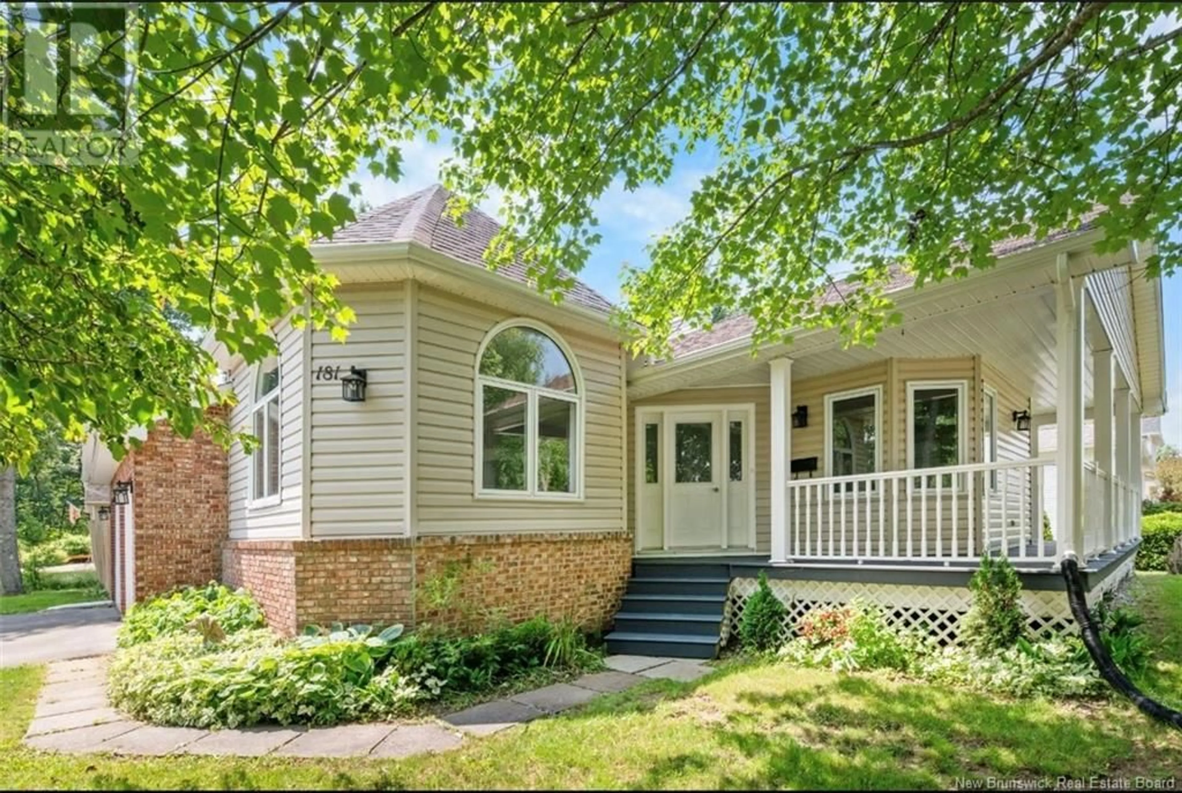 Home with vinyl exterior material, street for 181 WHITE OAK TERRACE, Moncton New Brunswick E1G2G2
