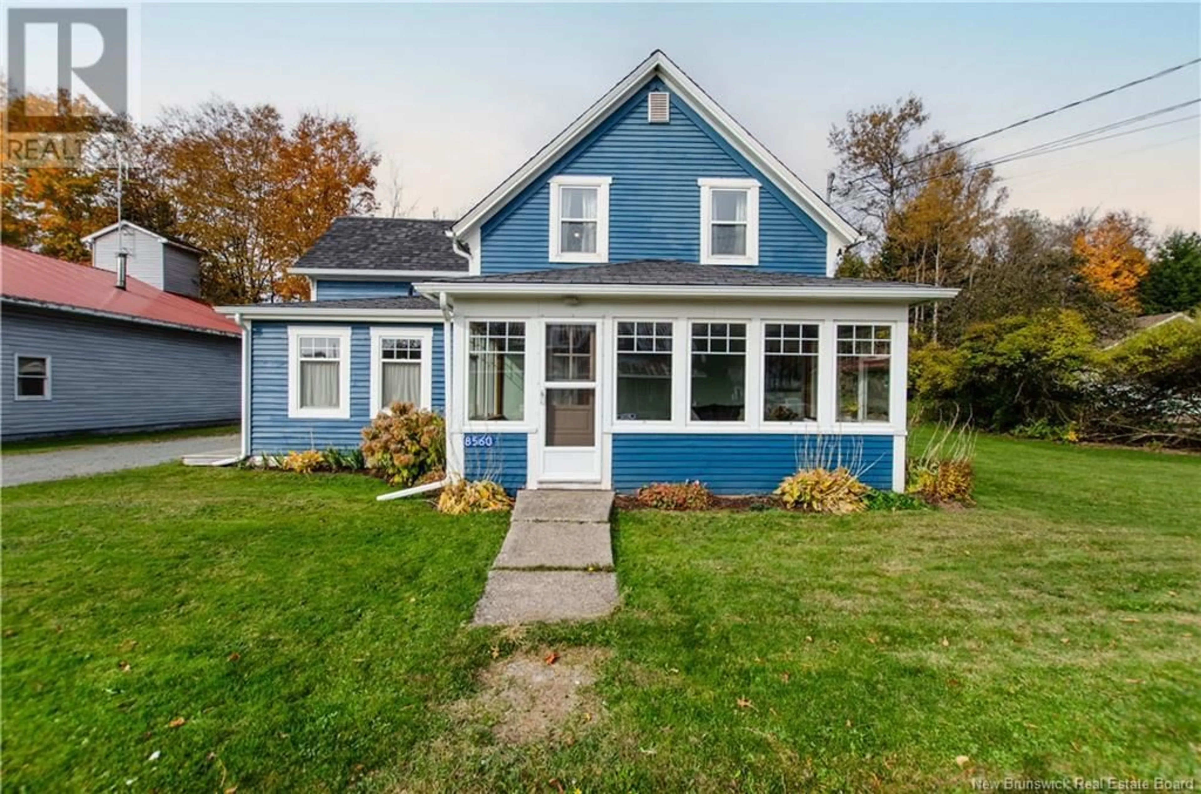 Home with vinyl exterior material, street for 8560 MAIN STREET, Alma New Brunswick E4H1N3