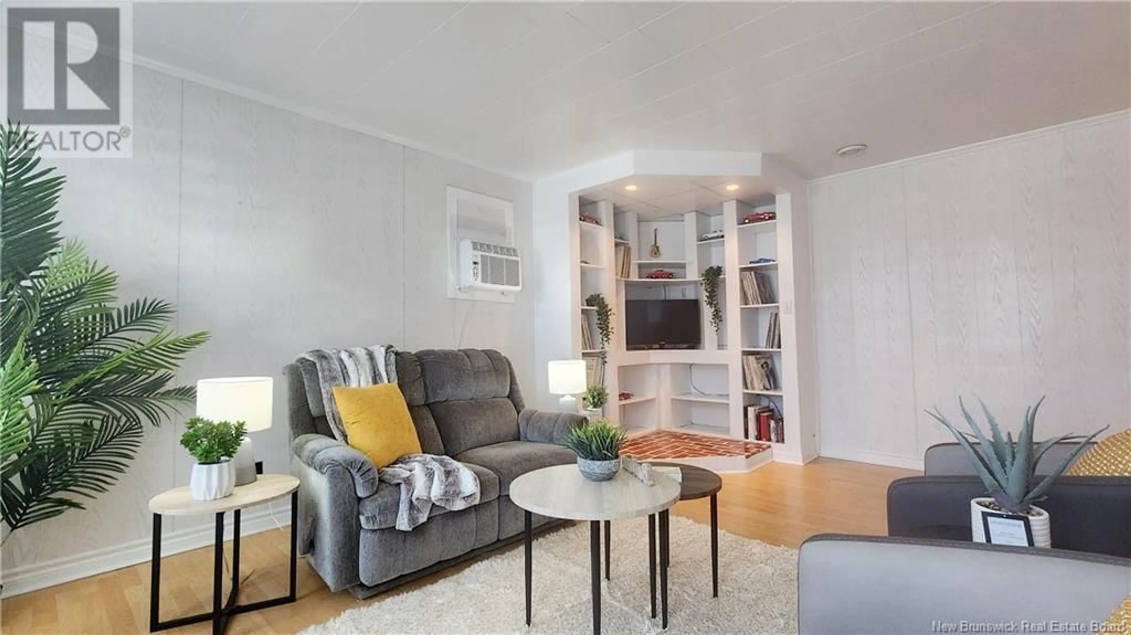 Living room with furniture, unknown for 3431 RUE ALBERT, Tracadie New Brunswick E1X1C8