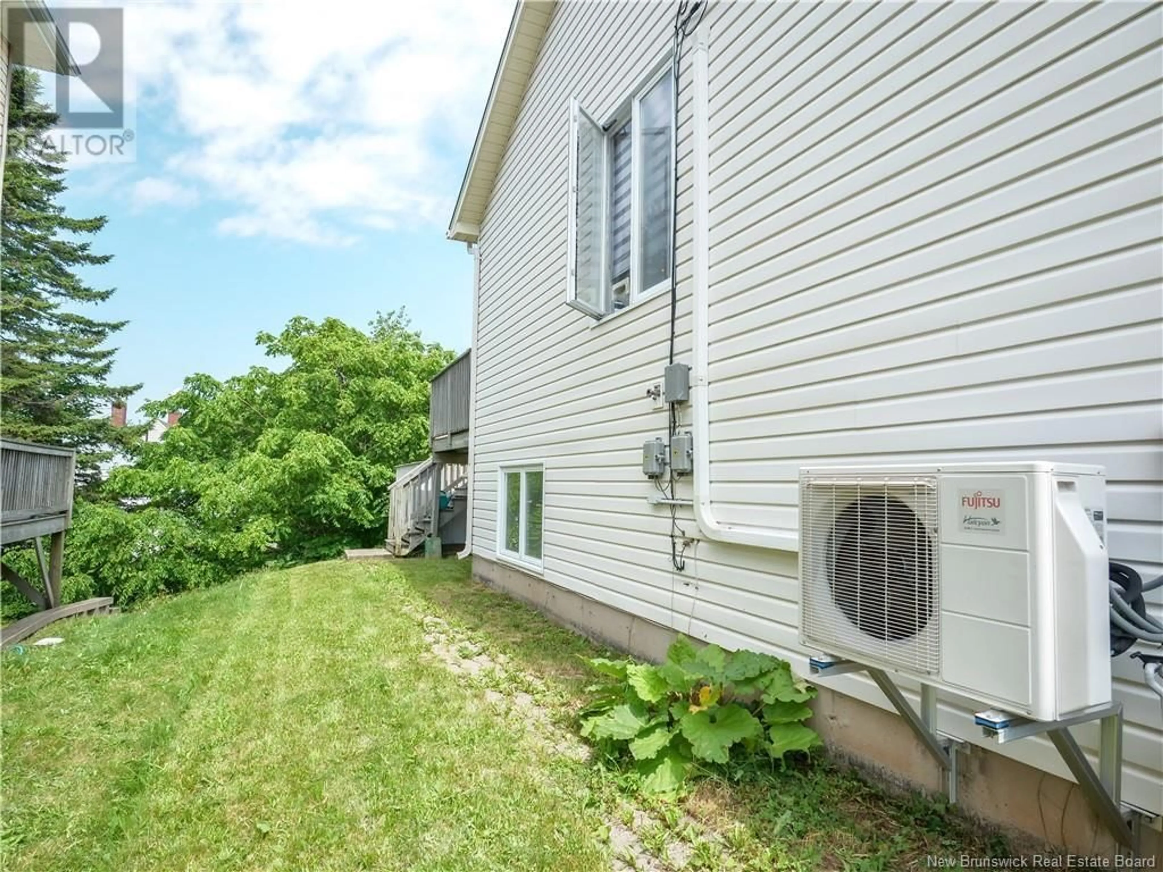 Home with vinyl exterior material, unknown for 9 LANDRY, Moncton New Brunswick E1A7A4