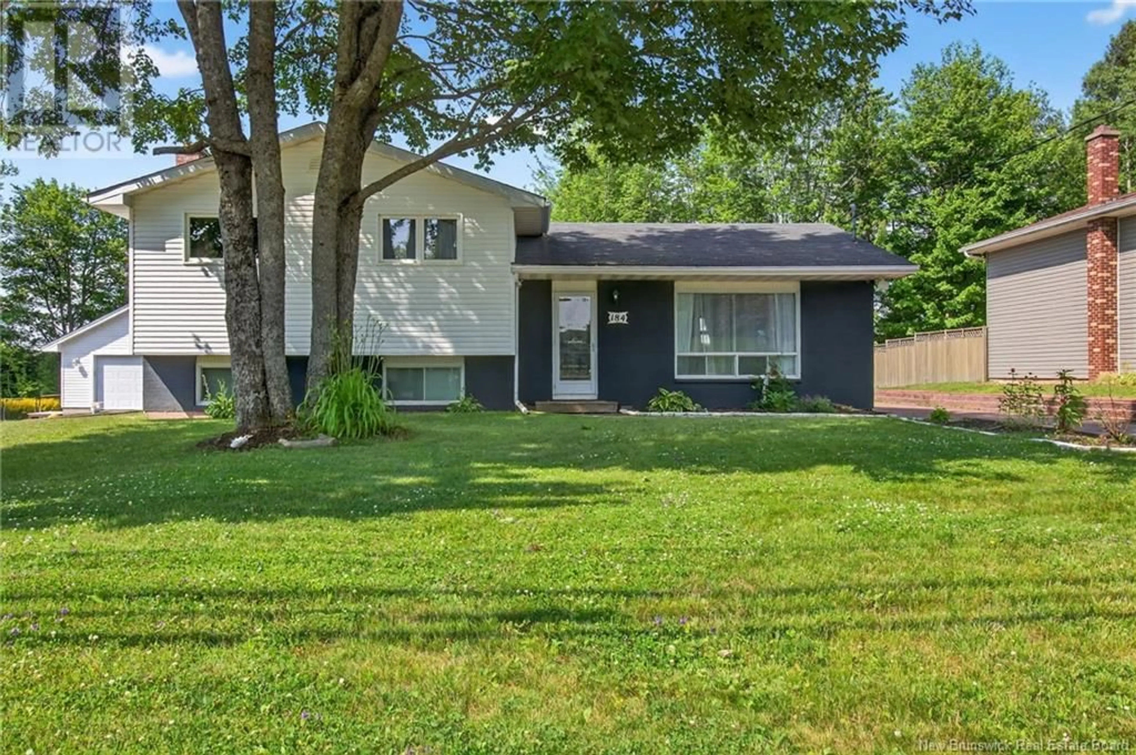 Home with vinyl exterior material, street for 184 PASCAL AVENUE, Dieppe New Brunswick E1A2C5