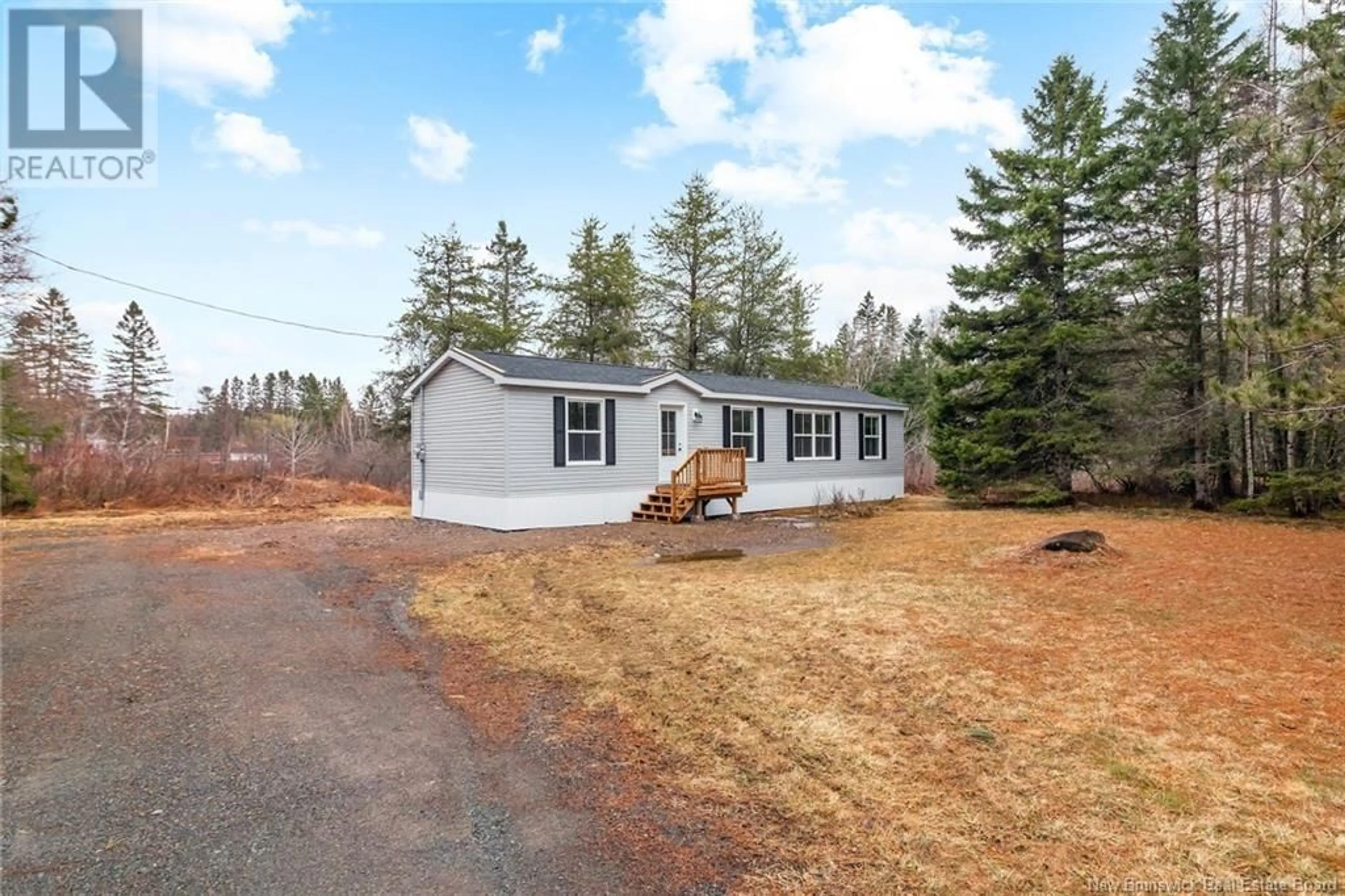Home with vinyl exterior material, unknown for 25 MCCAIN DRIVE, Waasis New Brunswick E3B9A5