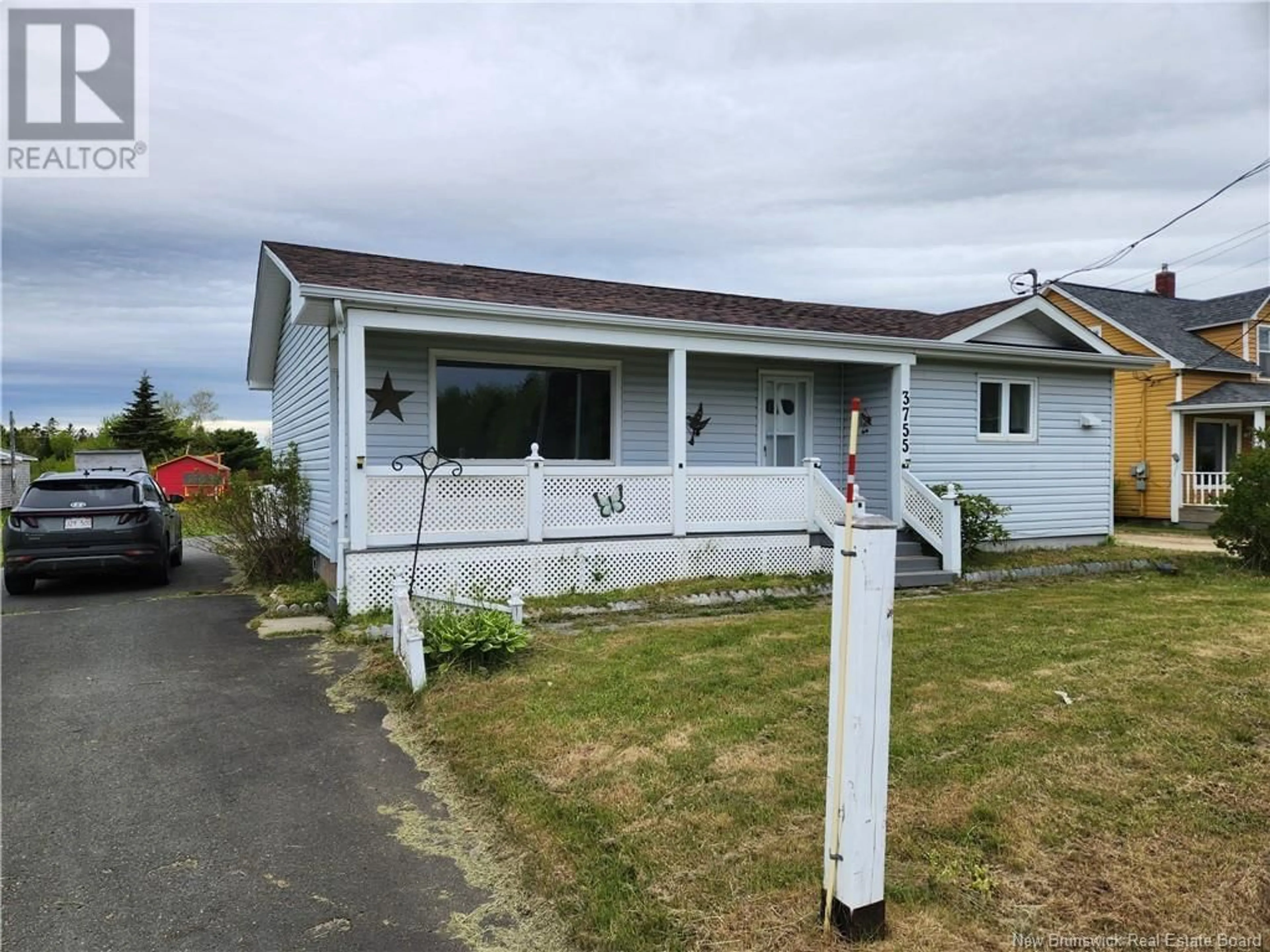 Home with vinyl exterior material, street for 3755 ROBINSON, Saumarez New Brunswick E1X2K4