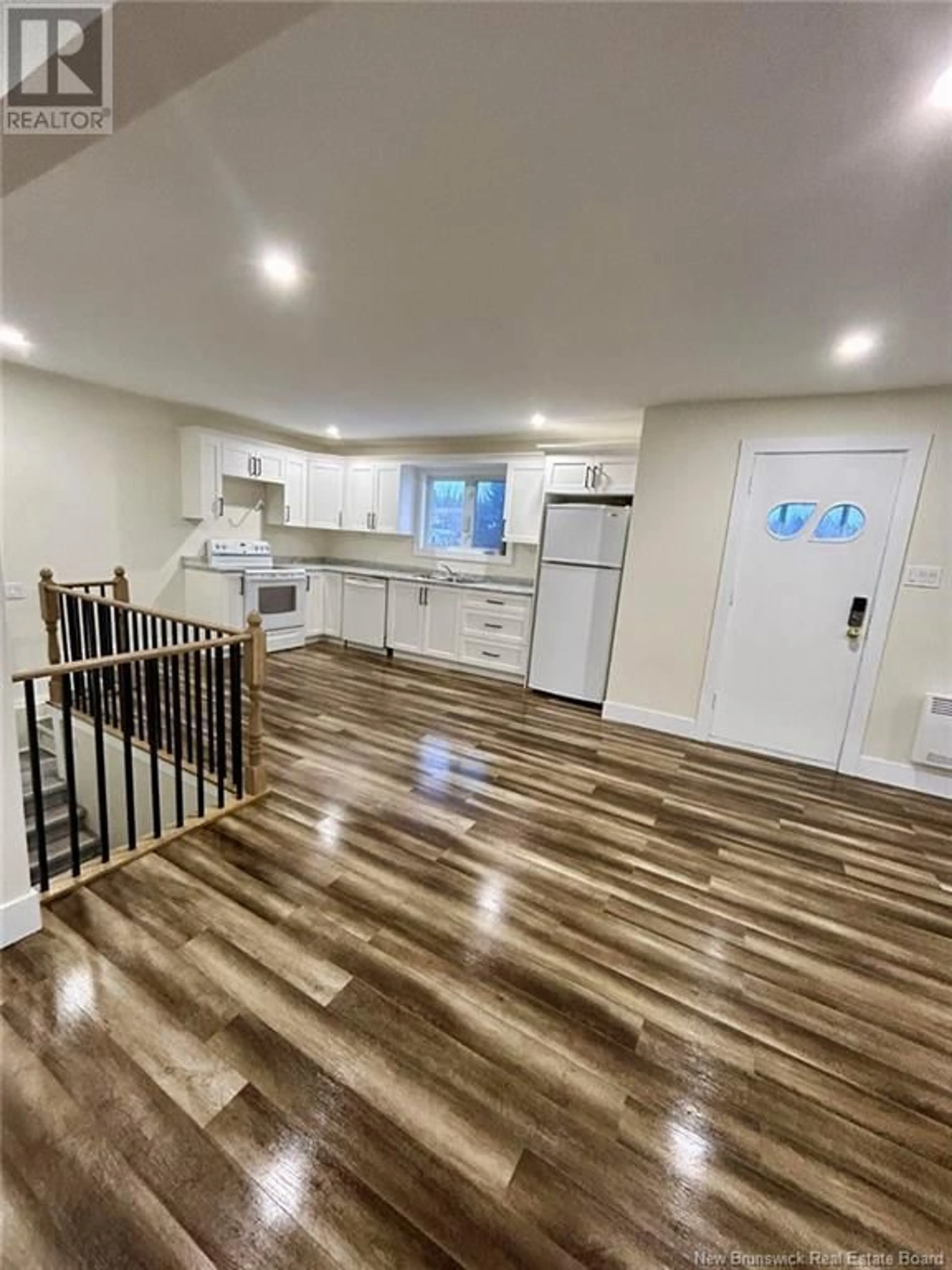 Open concept kitchen, wood/laminate floor for 3755 ROBINSON, Saumarez New Brunswick E1X2K4