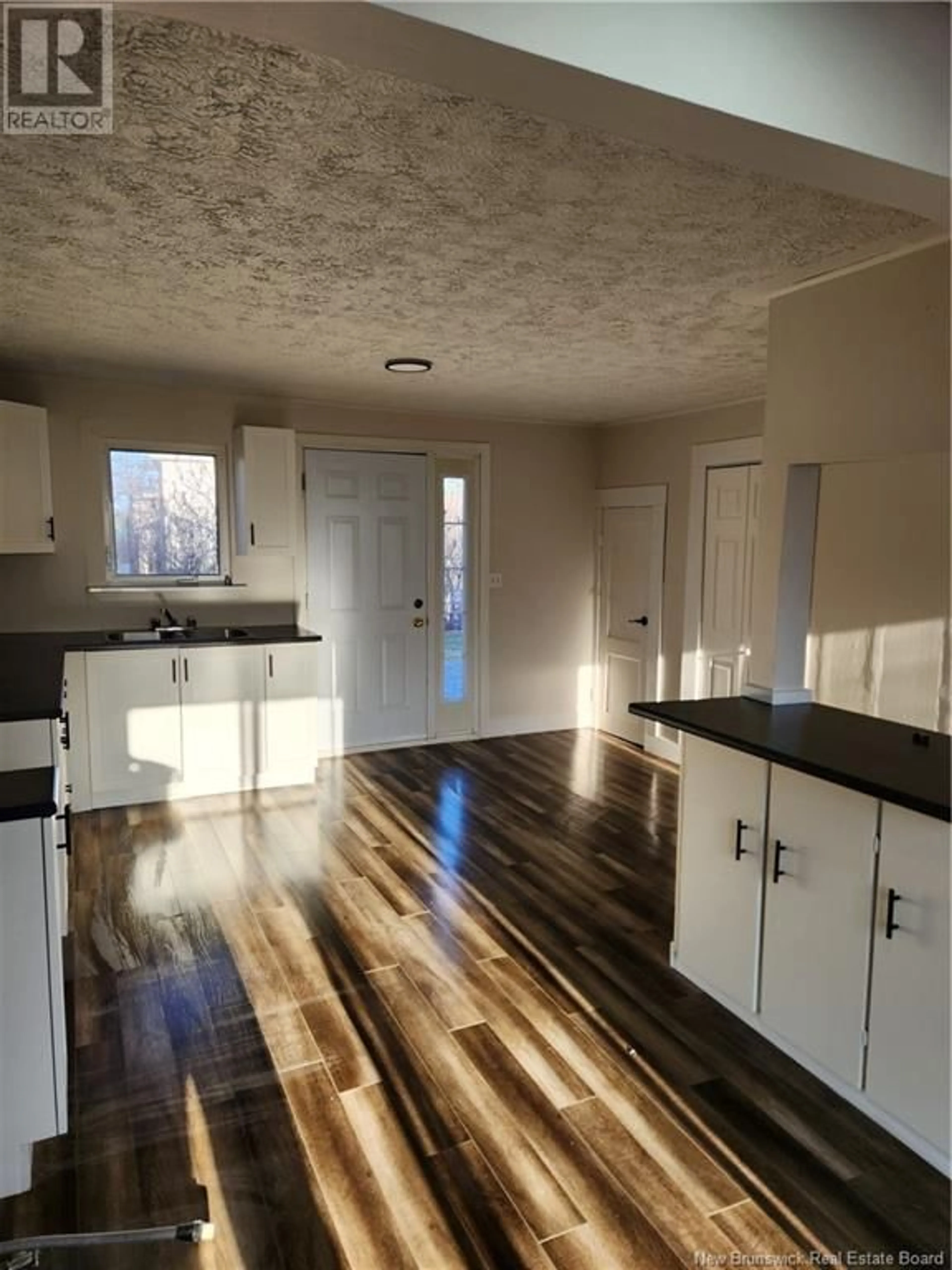 A pic of a room for 867 LOUIS G DAIGLE, Tracadie New Brunswick E1X1C2