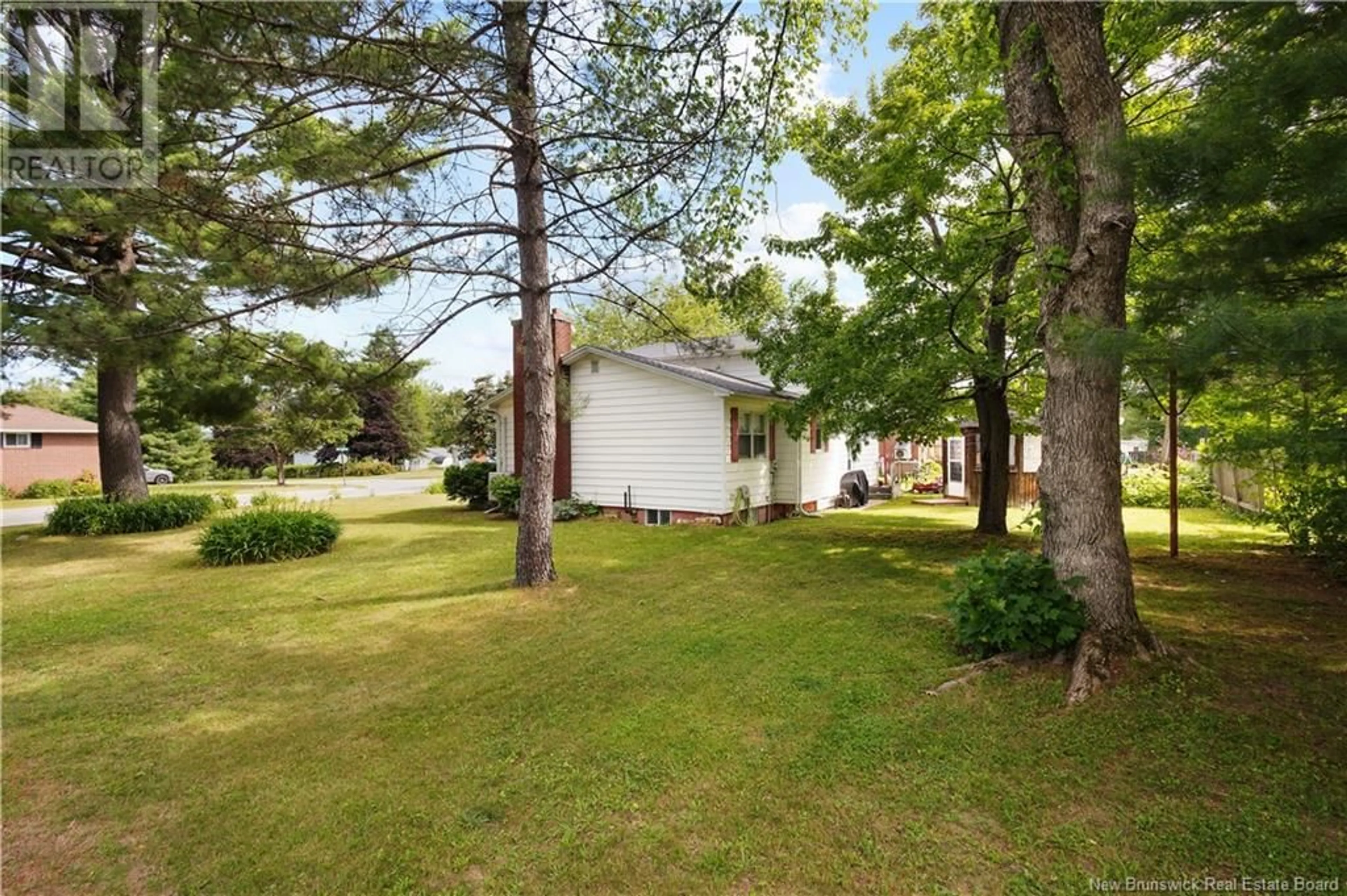 Unknown for 8 SNOWBALL STREET, Miramichi New Brunswick E1N1X6