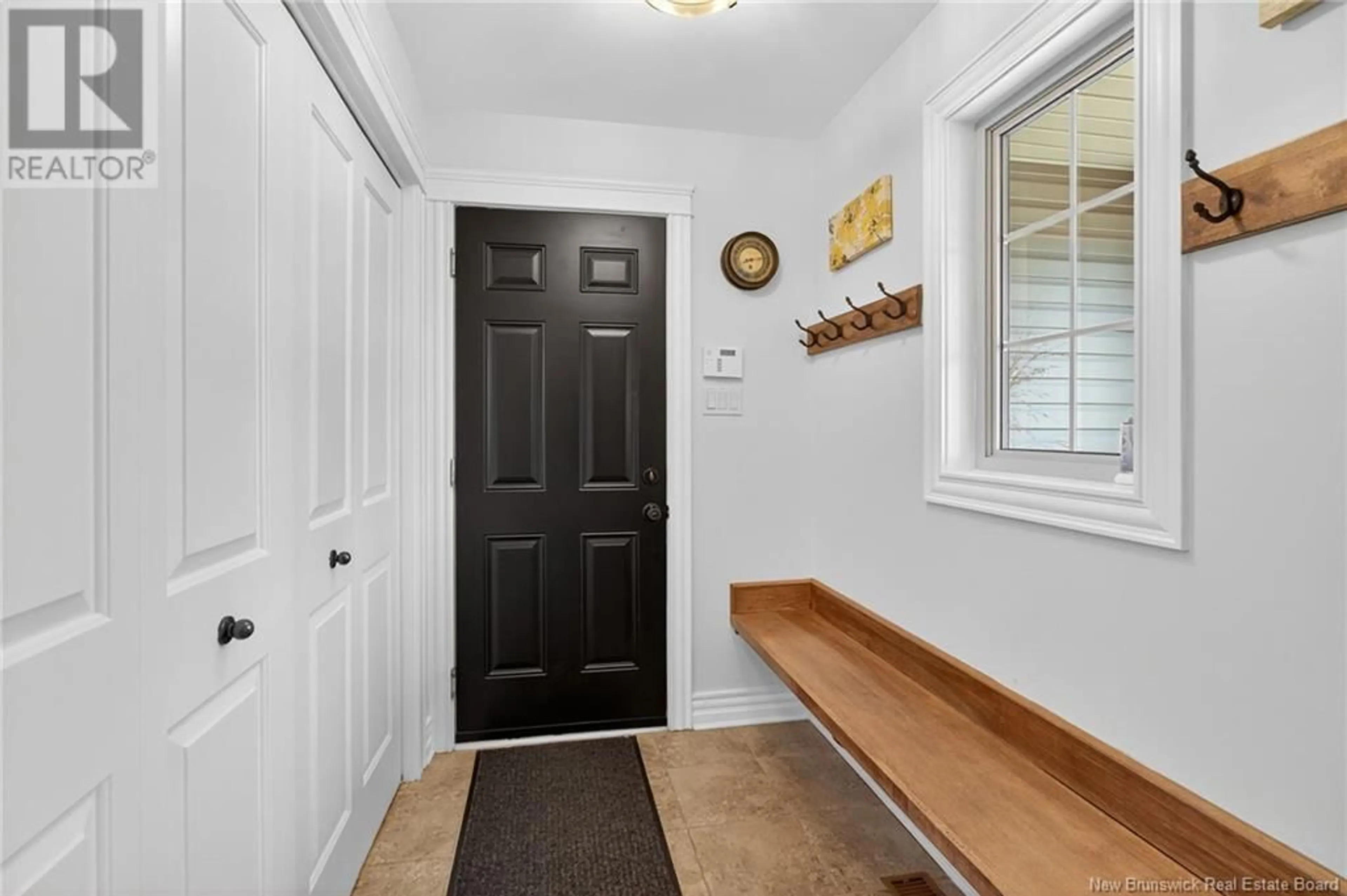 Indoor entryway for 162 RICHARD STREET, Dieppe New Brunswick E1A0S2