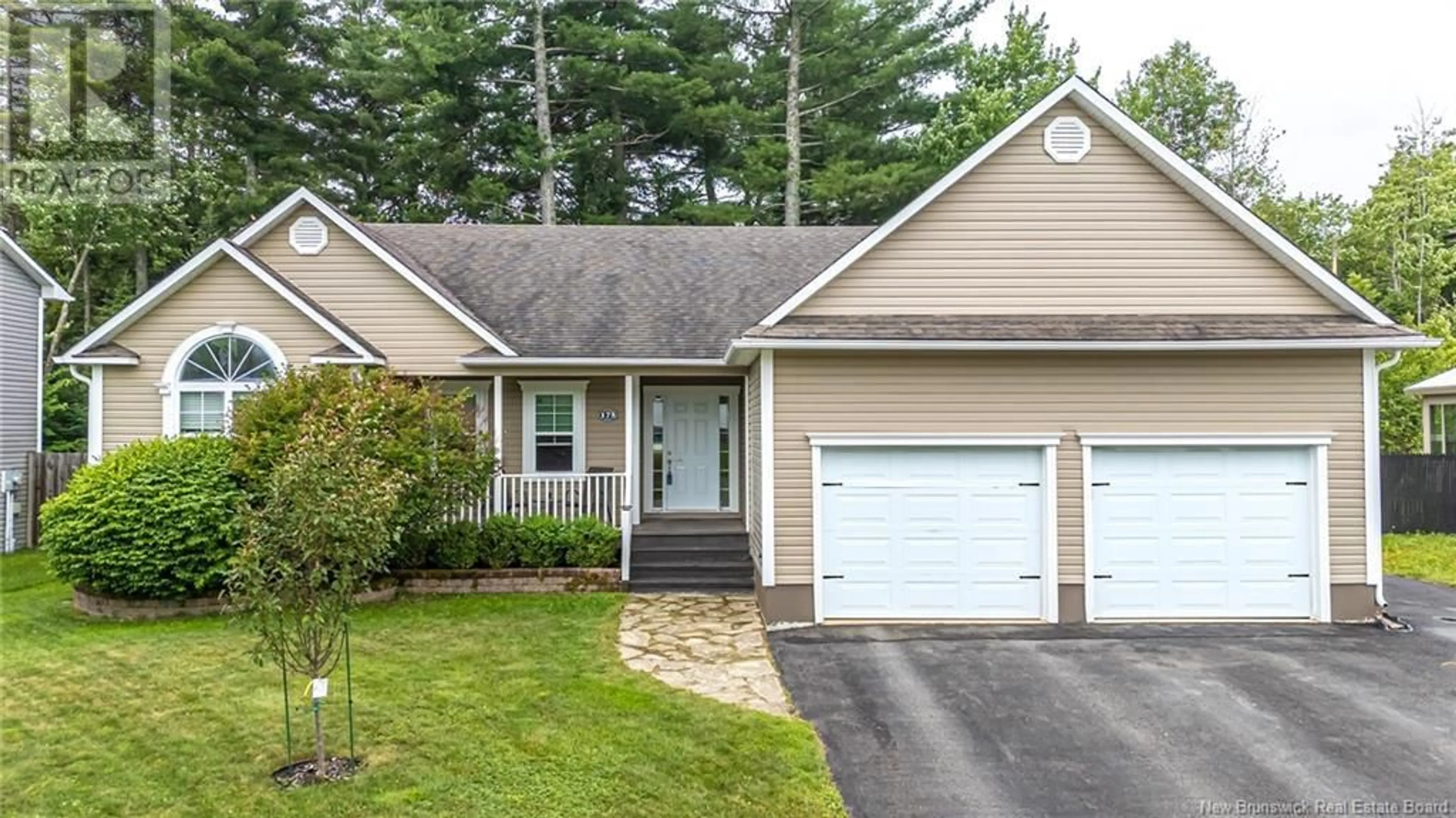Home with vinyl exterior material, street for 175 PETERS DRIVE, Fredericton New Brunswick E3A0G7