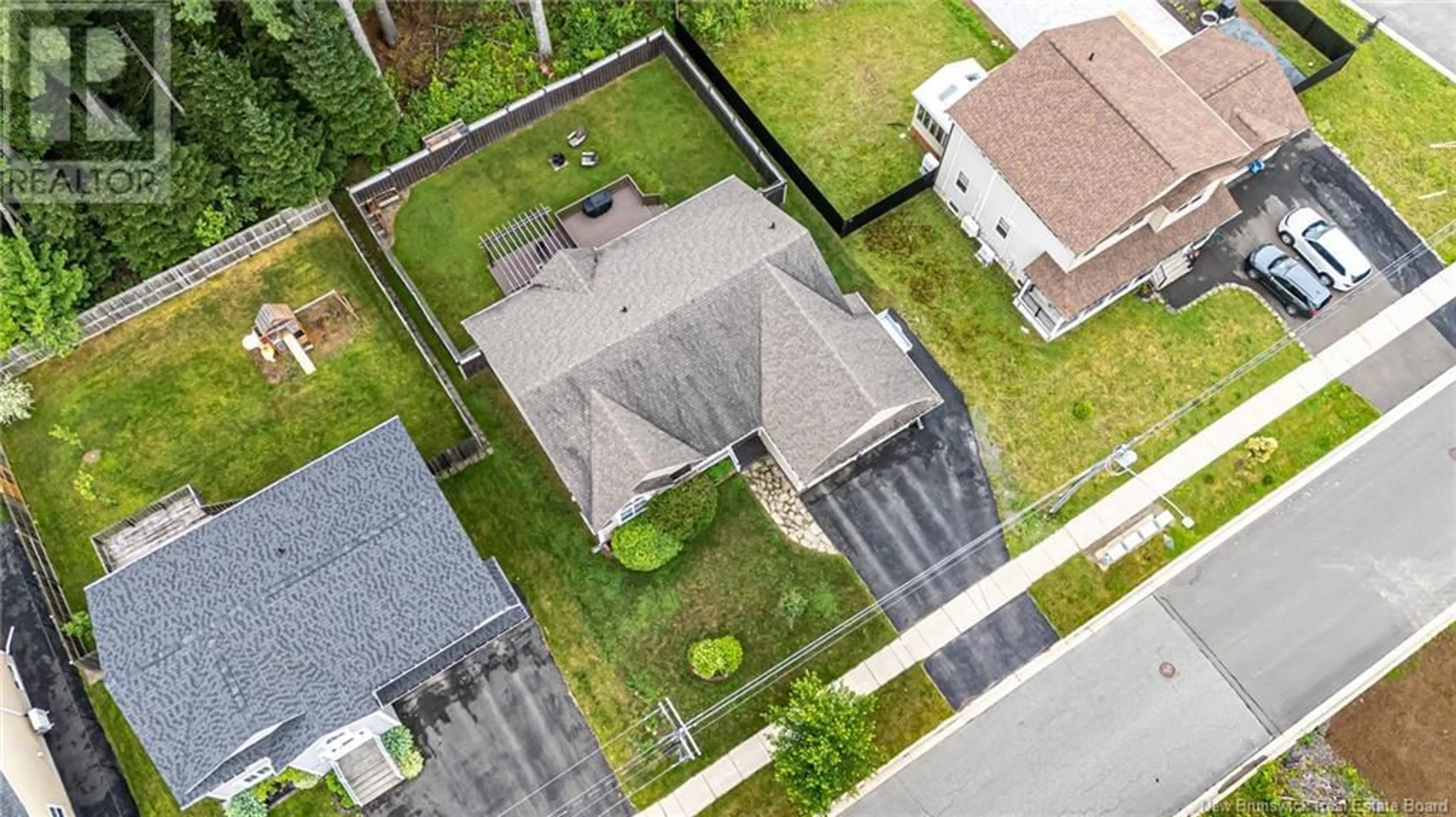A pic from outside/outdoor area/front of a property/back of a property/a pic from drone, street for 175 PETERS DRIVE, Fredericton New Brunswick E3A0G7