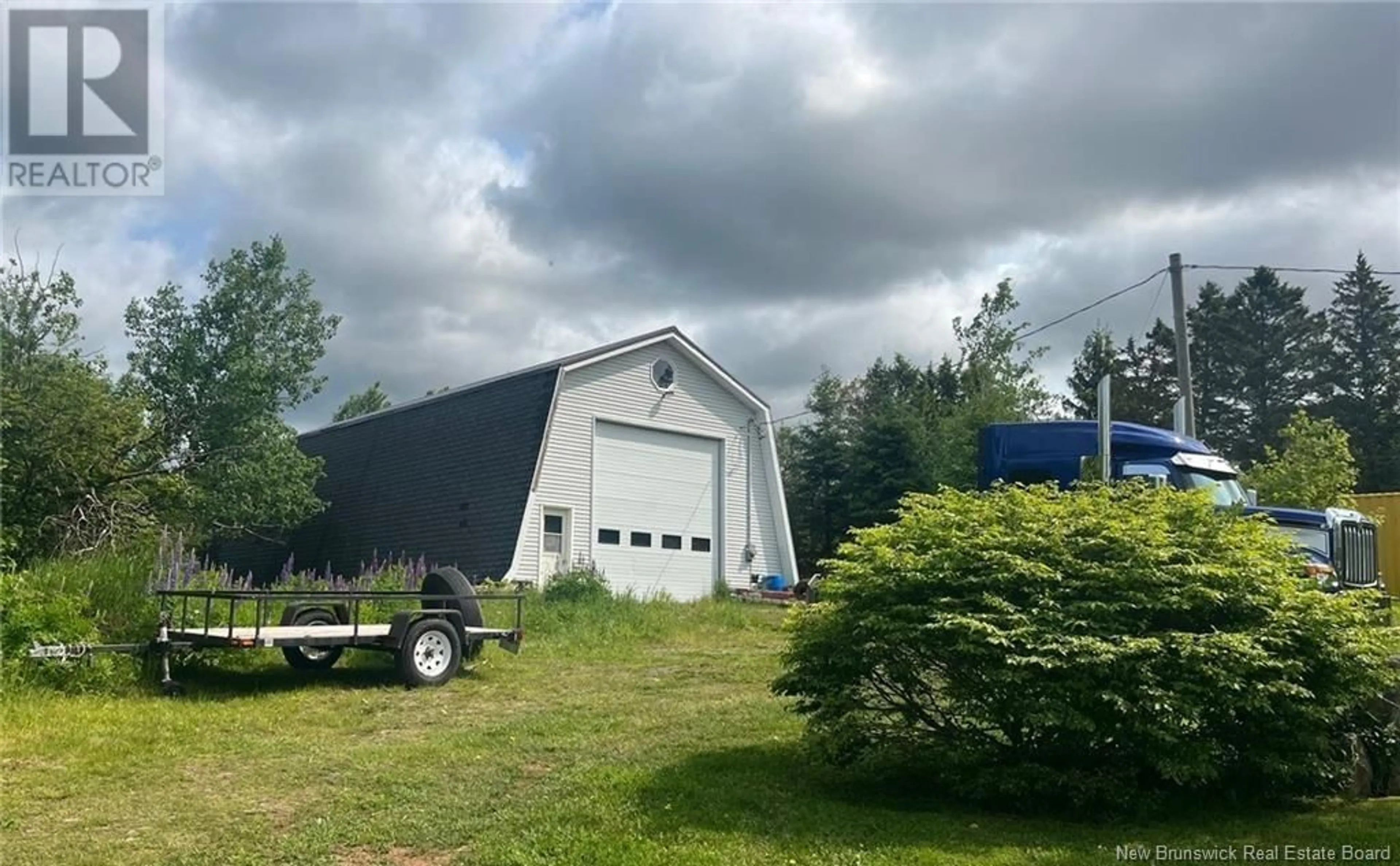 Shed for 5320 ROUTE 114, Hopewell Hill New Brunswick E4H3N2