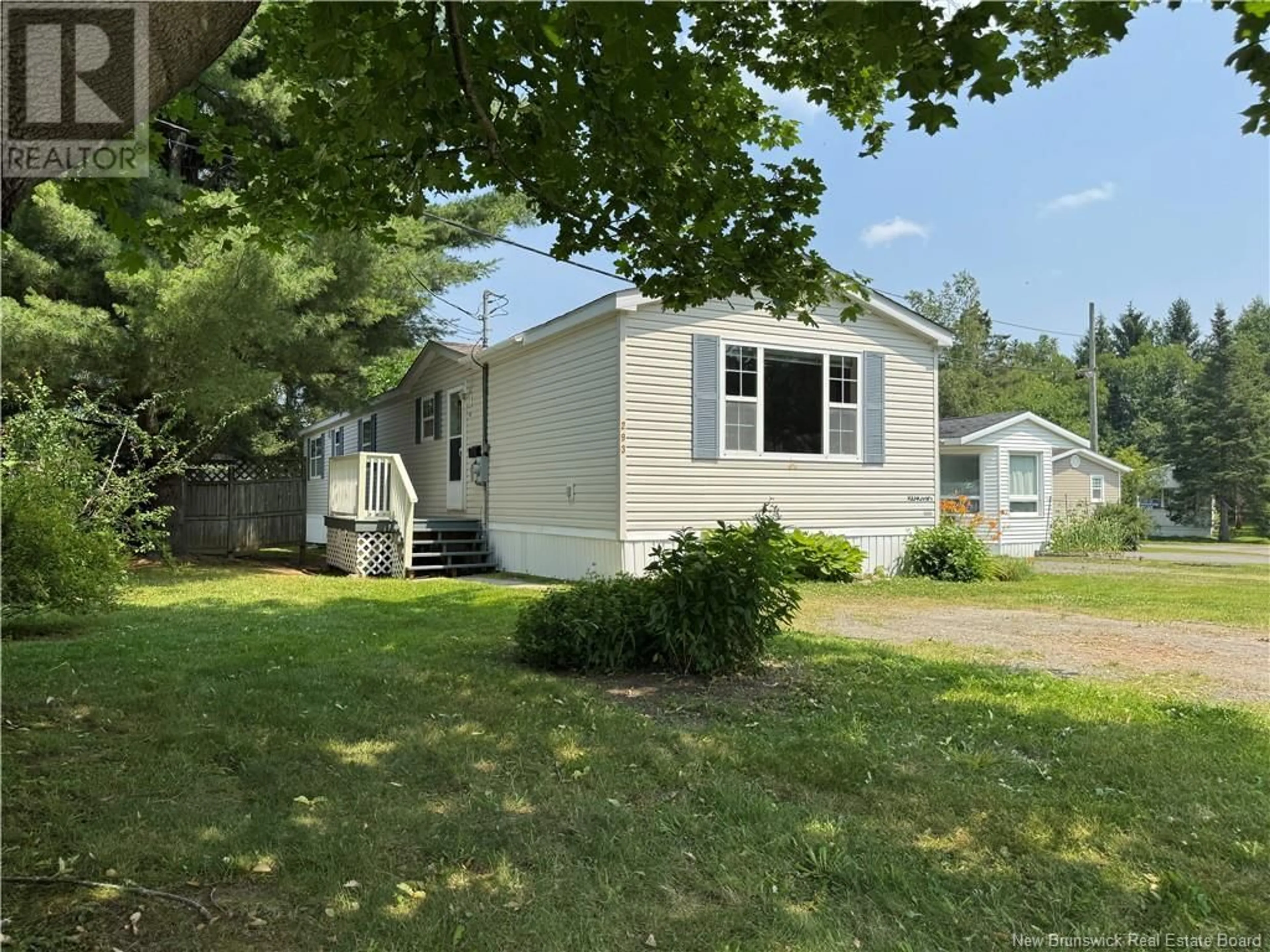 Home with vinyl exterior material, unknown for 293 MAGNOLIA LANE, Fredericton New Brunswick E3B7P5