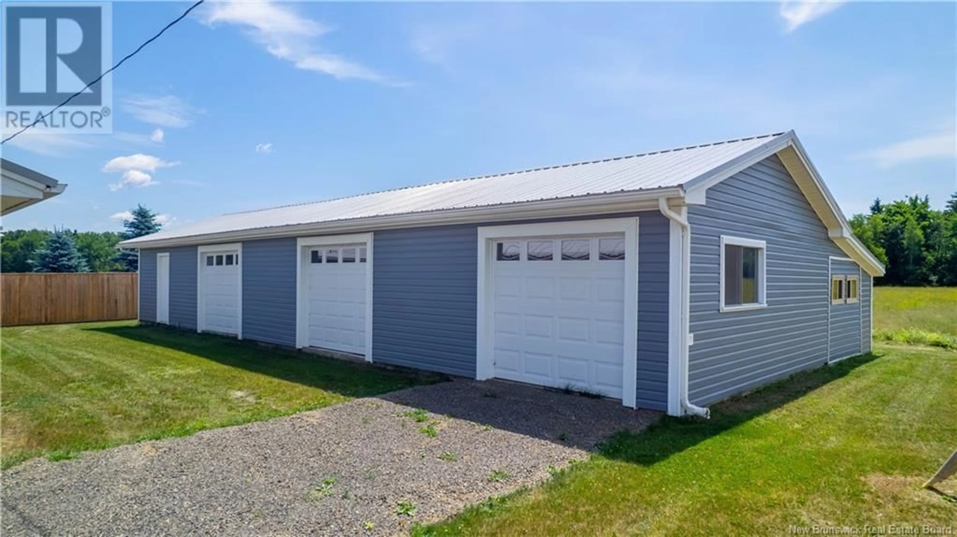 Indoor garage for 1070 170 ROUTE, Oak Bay New Brunswick E3L4B1