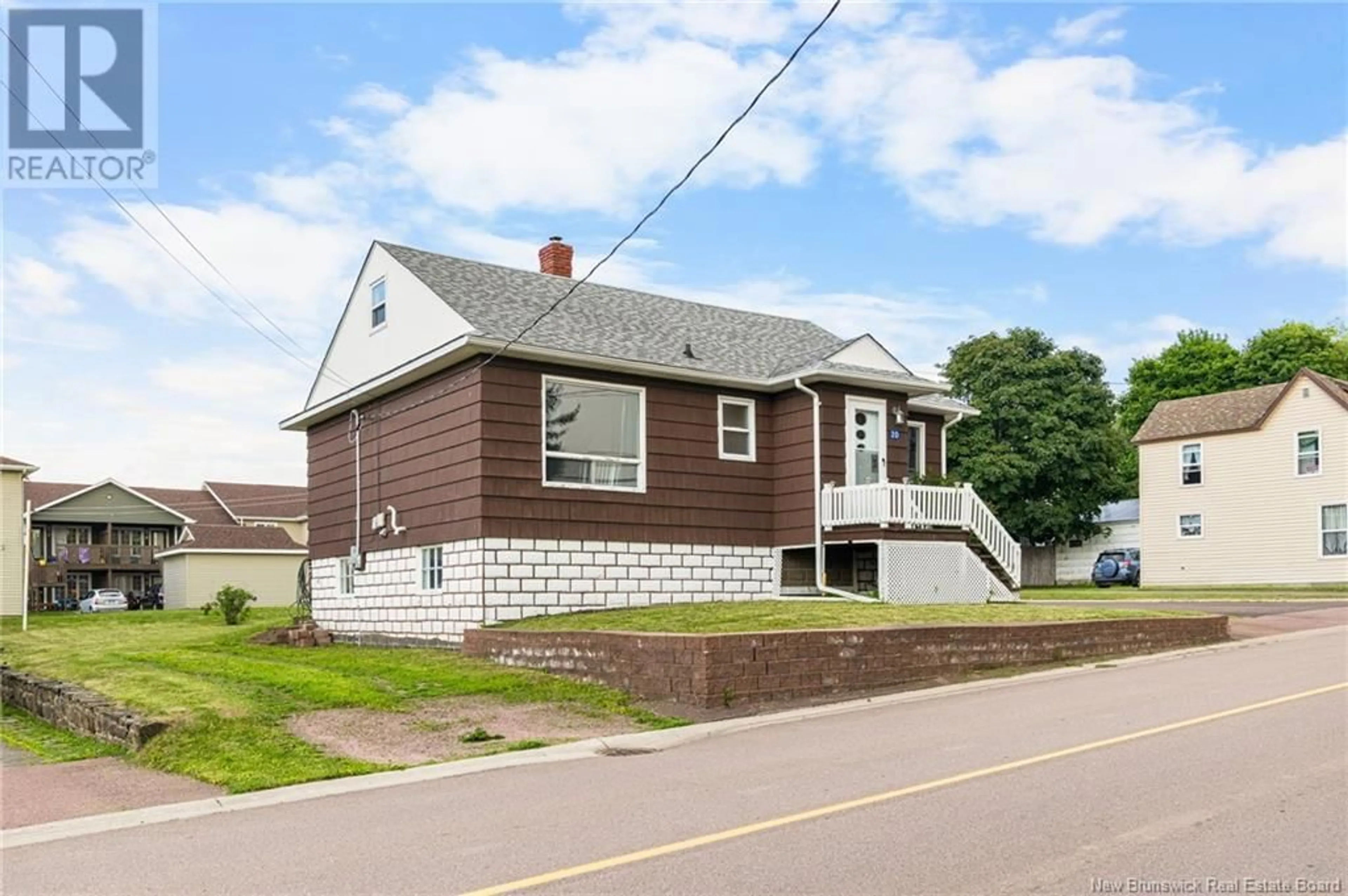 Home with vinyl exterior material, street for 20 GALLAGHER, Shediac New Brunswick E4P1S8