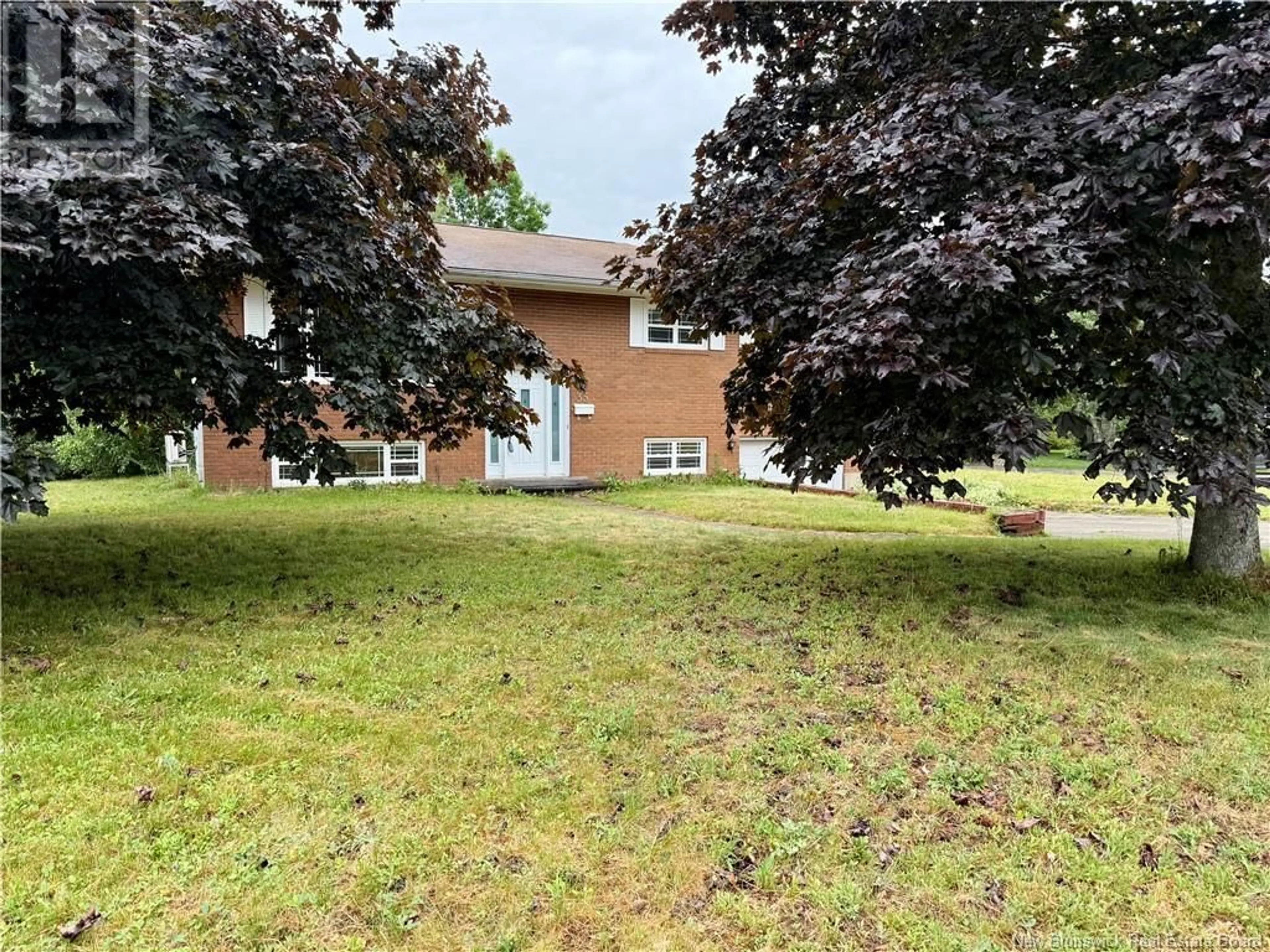 A pic from outside/outdoor area/front of a property/back of a property/a pic from drone, unknown for 35 LYDIA STREET, Dieppe New Brunswick E1A4W3