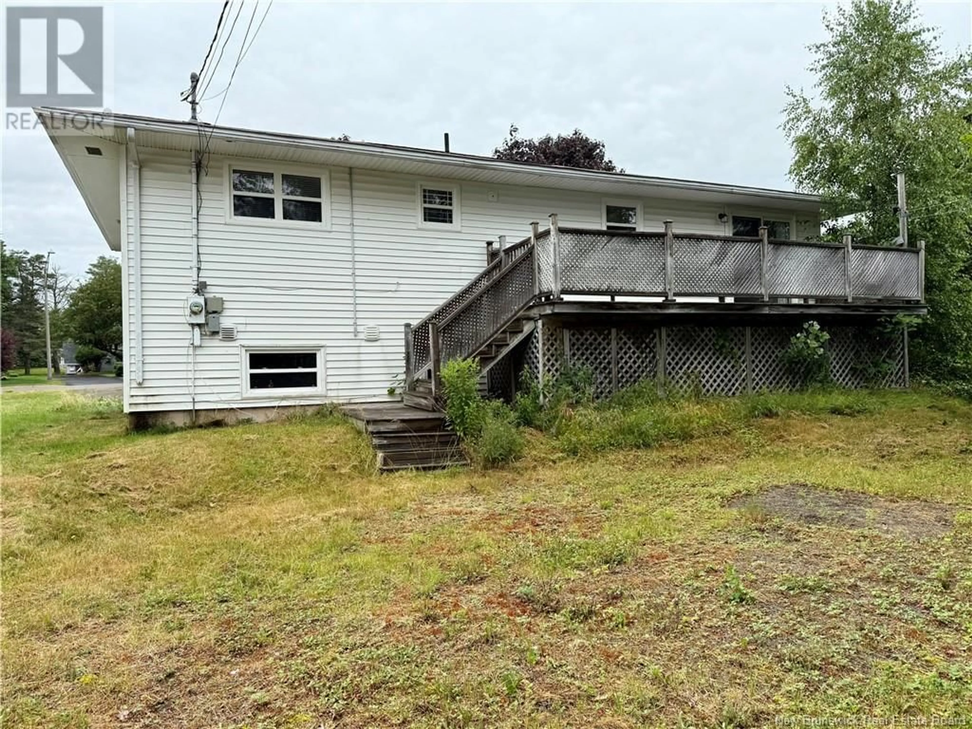 A pic from outside/outdoor area/front of a property/back of a property/a pic from drone, unknown for 35 LYDIA STREET, Dieppe New Brunswick E1A4W3