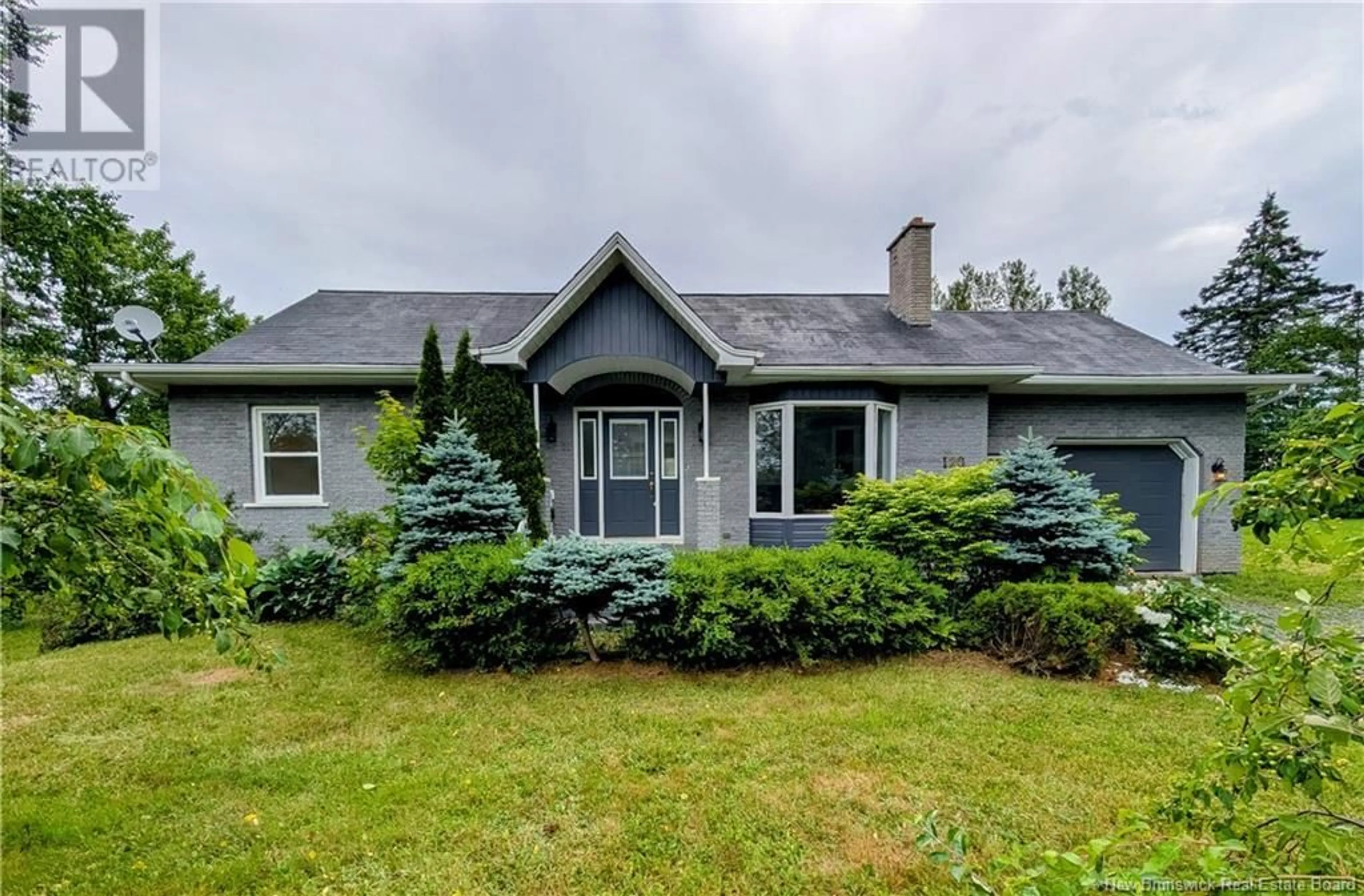 Home with vinyl exterior material, water/lake/river/ocean view for 120 322 ROUTE, North Tetagouche New Brunswick E2A4Y6