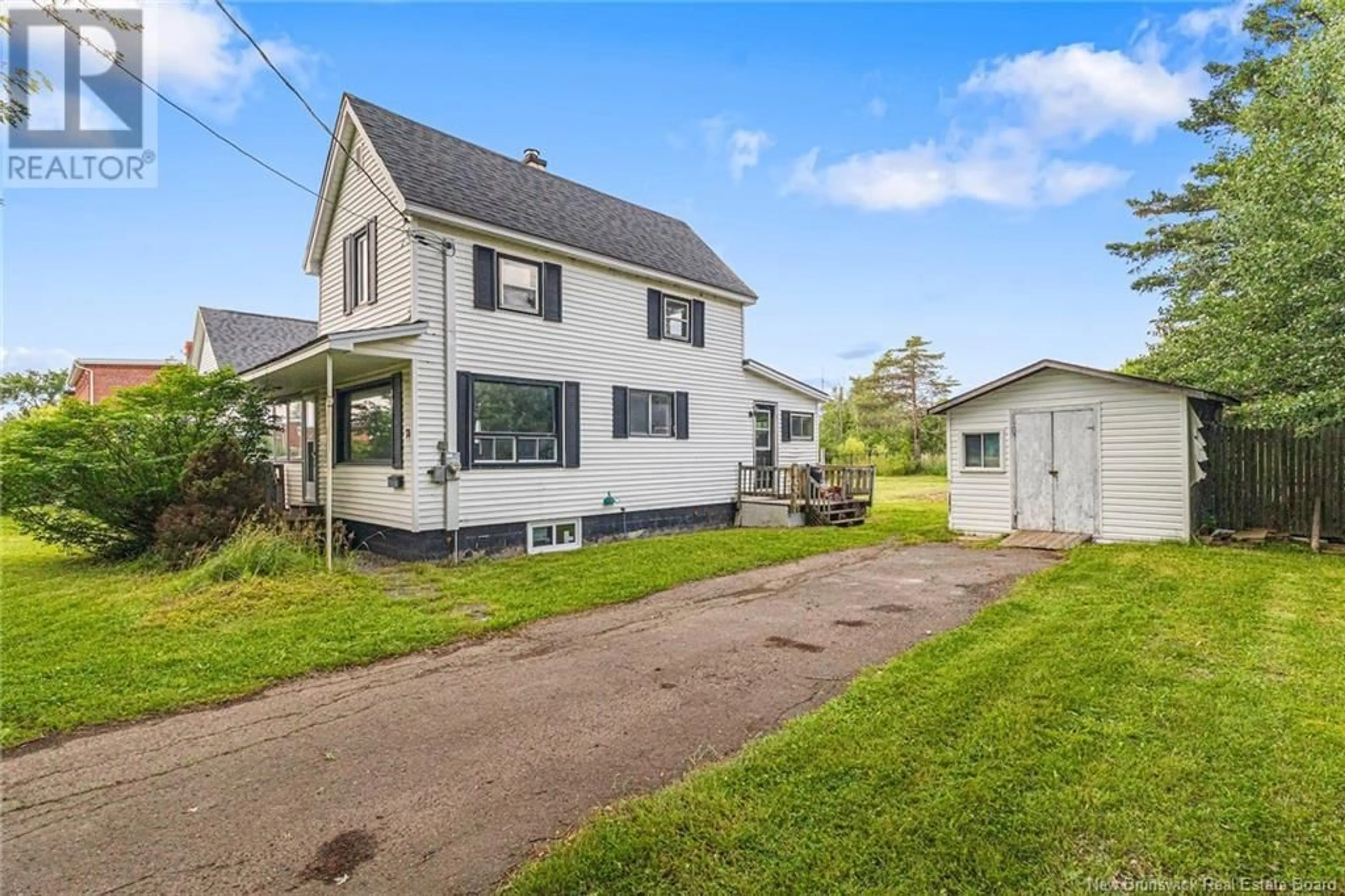 A pic from outside/outdoor area/front of a property/back of a property/a pic from drone, street for 71 BRIDGE STREET, Fredericton New Brunswick E3A4L4