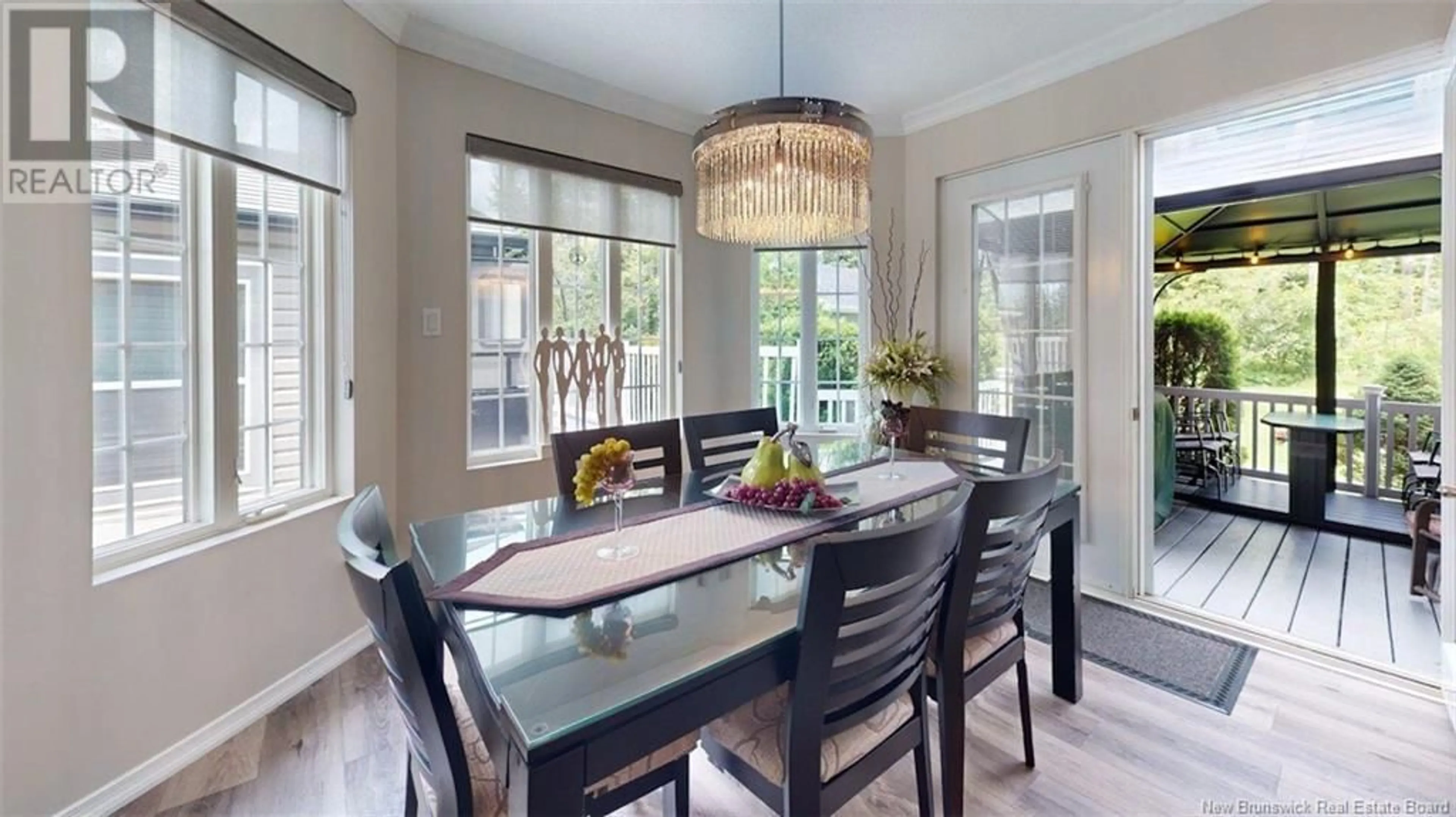 Dining room, wood/laminate floor for 28 DES TREMBLES STREET, Edmundston New Brunswick E7B2Y2