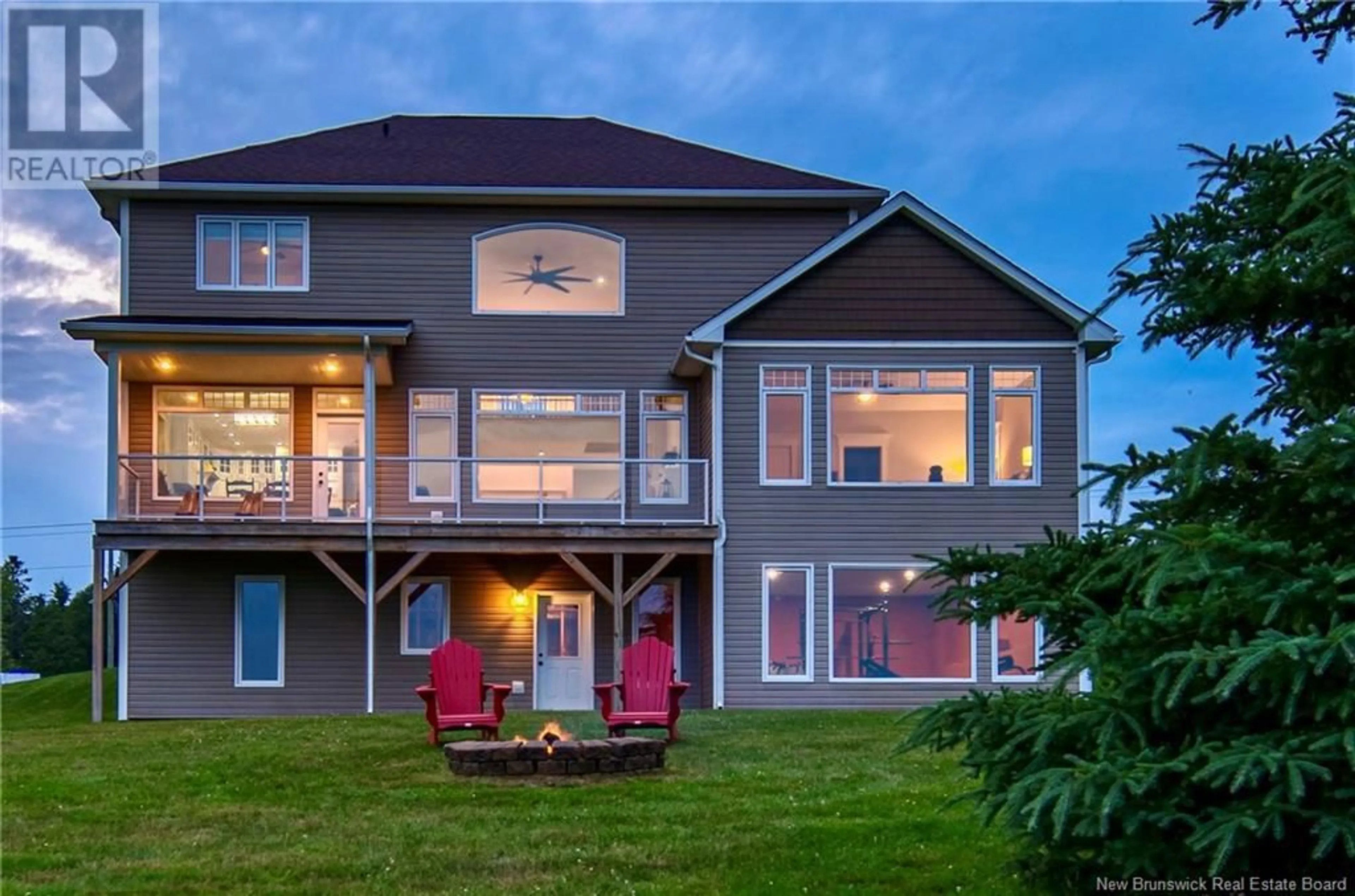Home with vinyl exterior material, water/lake/river/ocean view for 302 DARLINGS ISLAND ROAD, Darlings Island New Brunswick E5N6S3