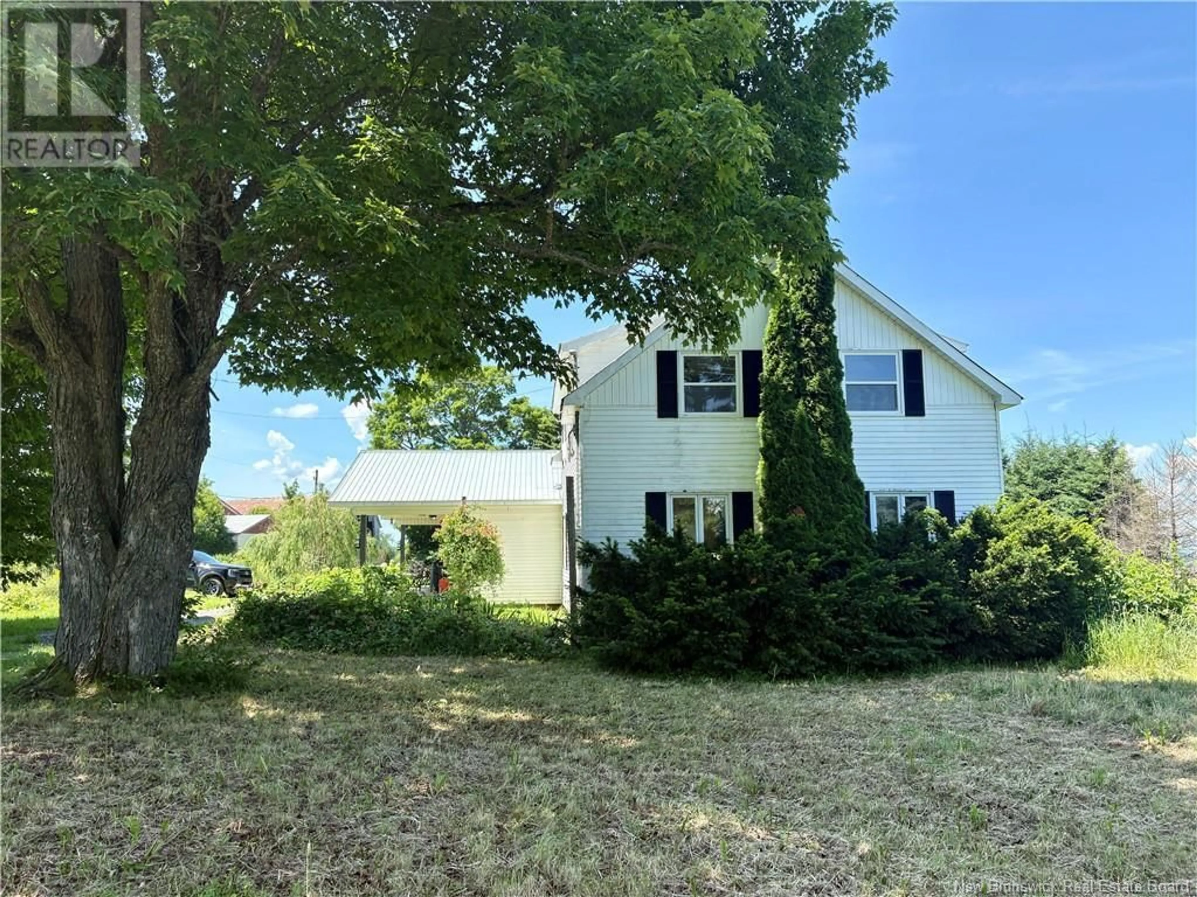 A pic from outside/outdoor area/front of a property/back of a property/a pic from drone, unknown for 1365 560 ROUTE, Jacksontown New Brunswick E7M3L9