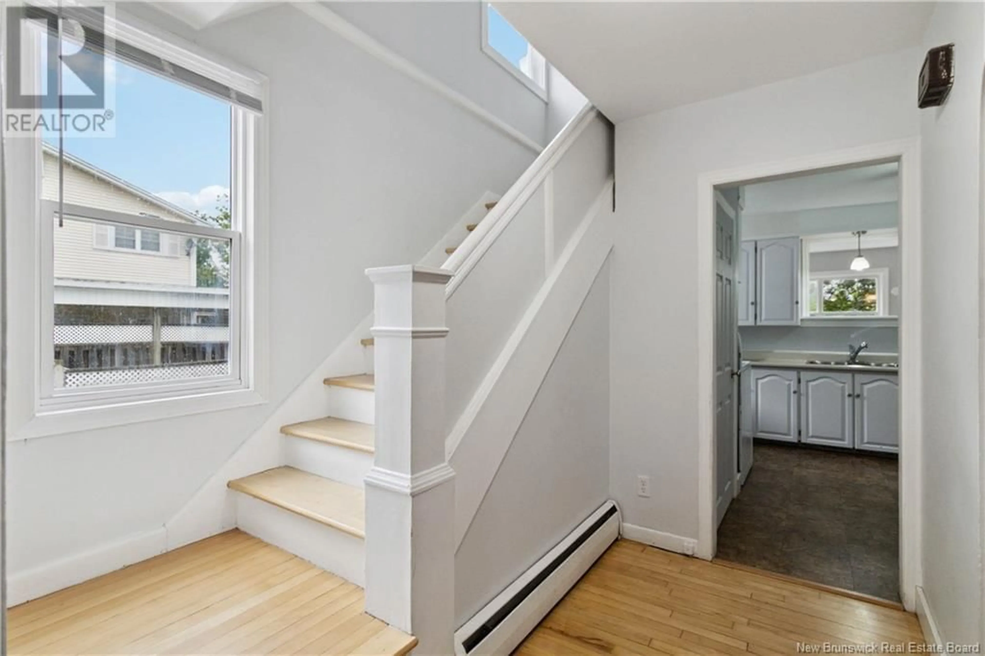 Stairs for 75 ELLERDALE AVENUE, Moncton New Brunswick E1A3M8