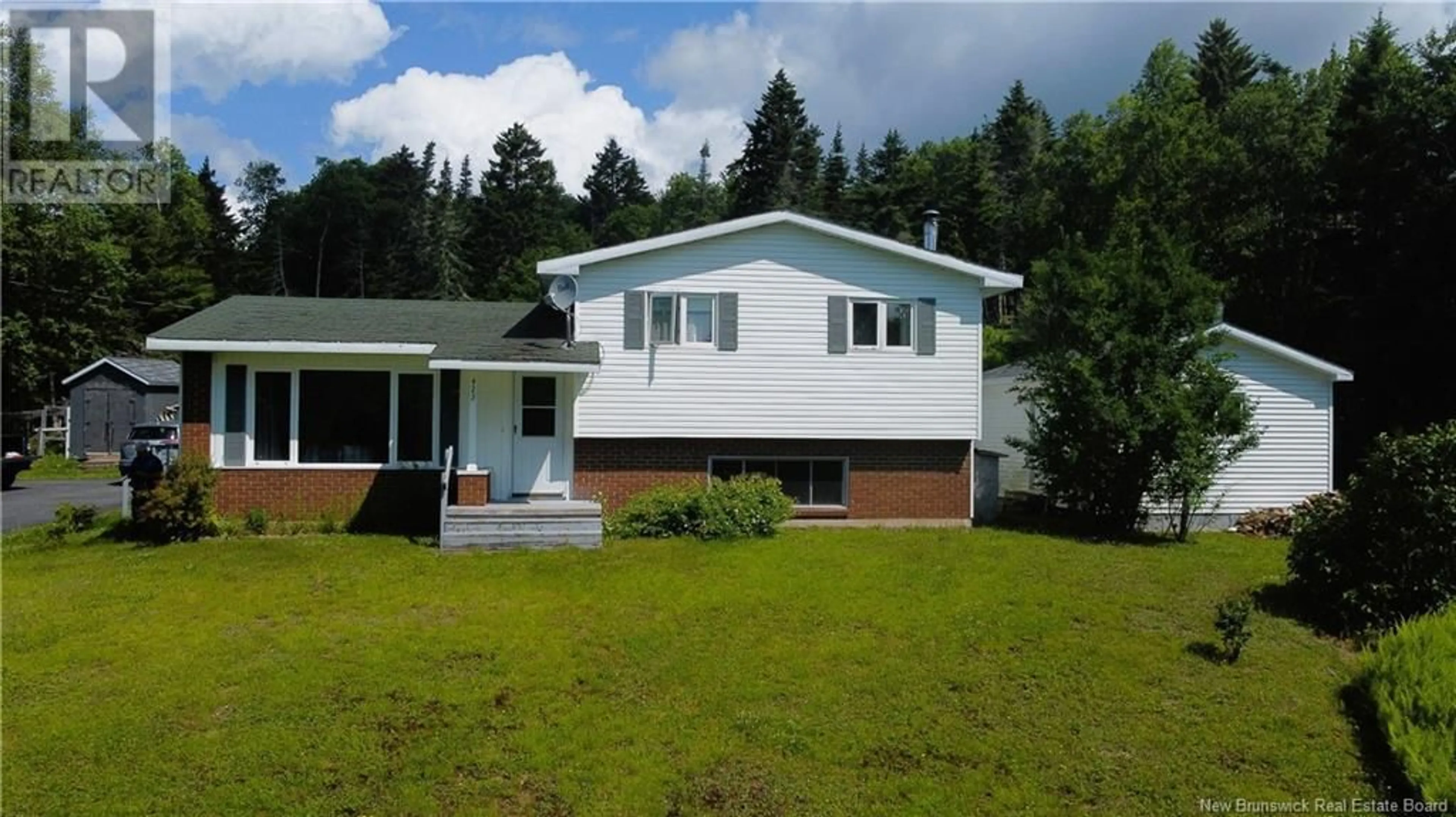 Home with vinyl exterior material, building for 423 SHORE ROAD, Breadalbane New Brunswick E5C1P2
