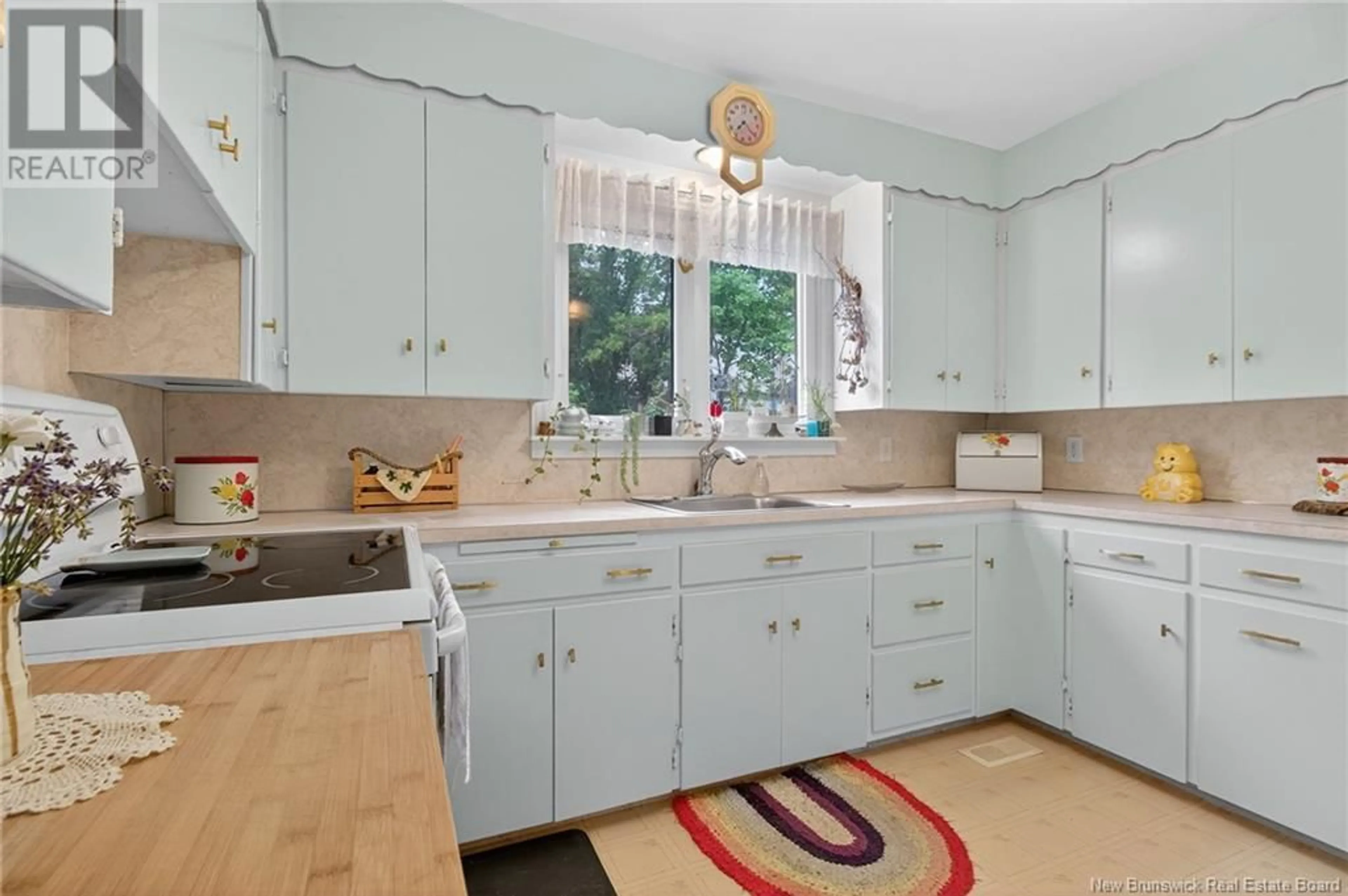 Standard kitchen, ceramic/tile floor for 42 ROCKLAND DRIVE, Moncton New Brunswick E1A3T5
