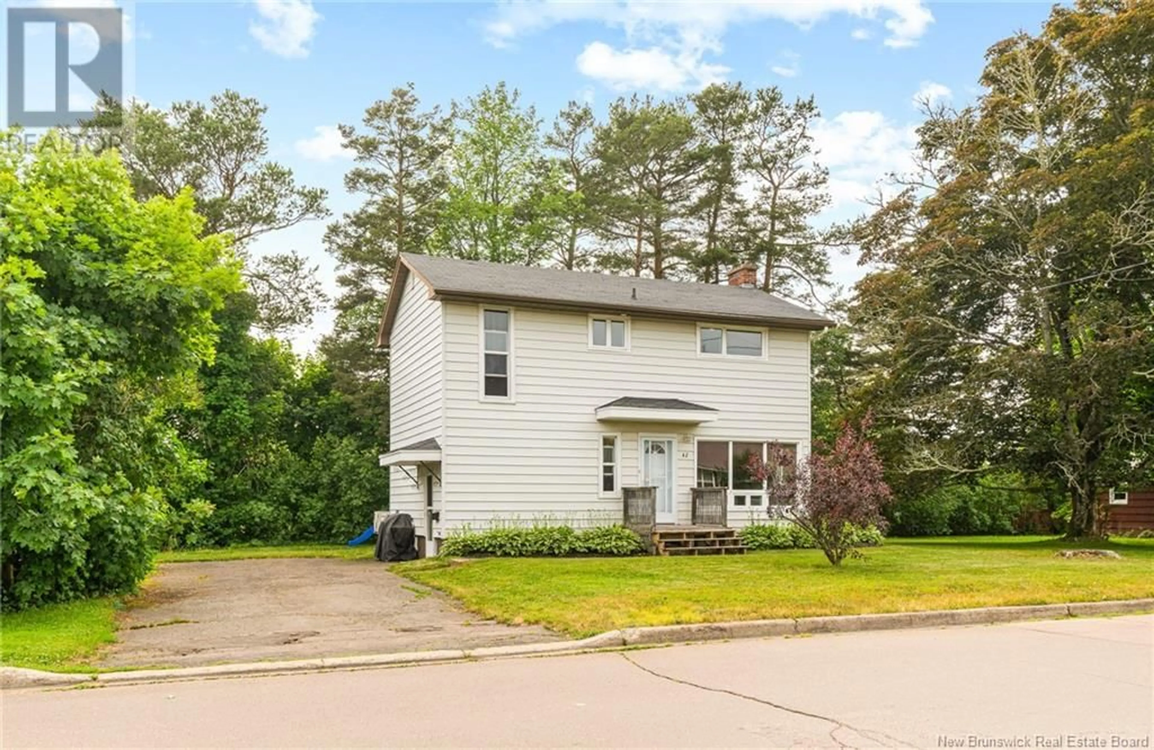 Home with vinyl exterior material, street for 42 MILROTH, Moncton New Brunswick E1A4L1