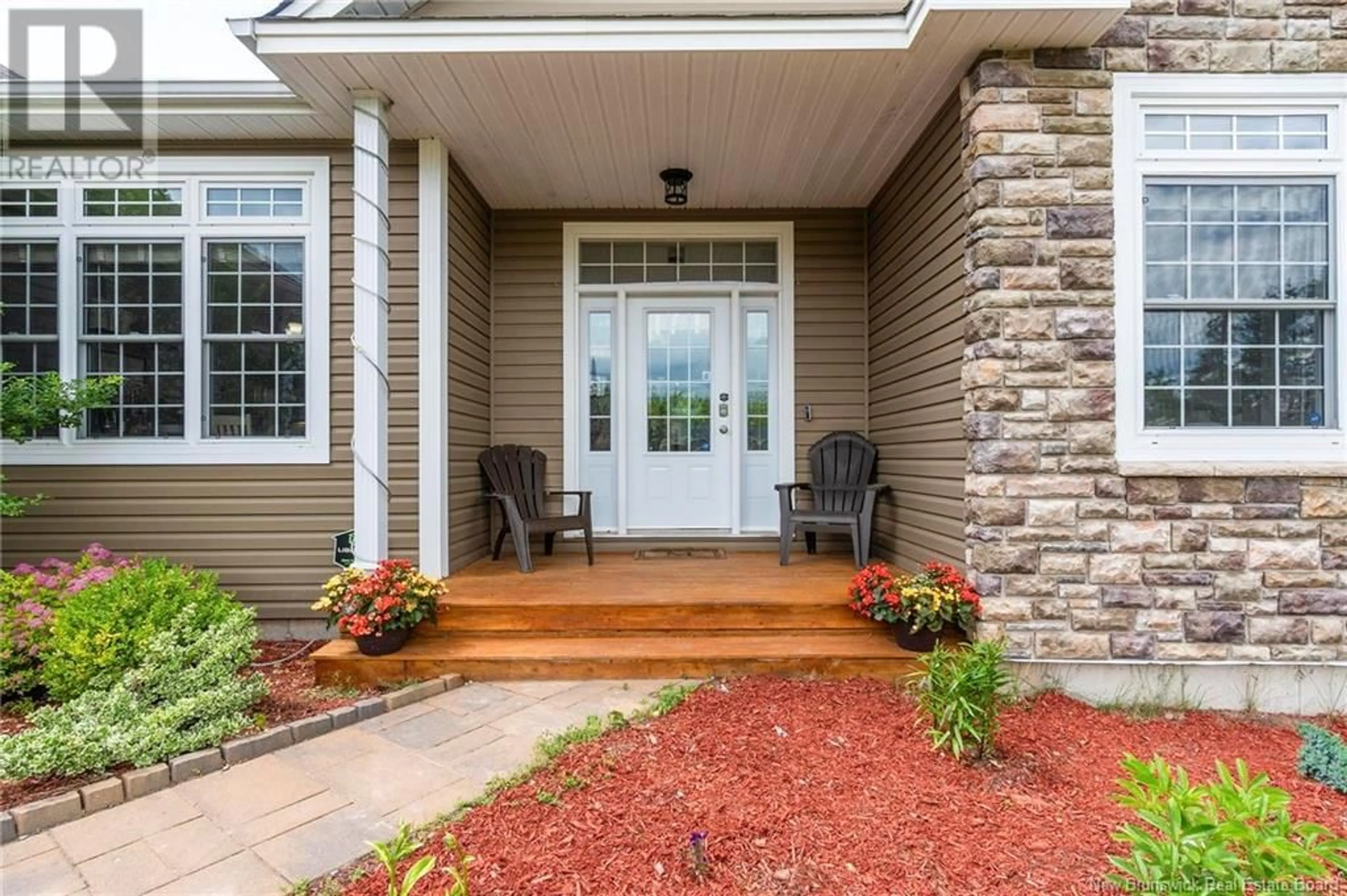 Indoor entryway for 21 CASTLEWOOD DRIVE, Lakeside New Brunswick E5N0K6