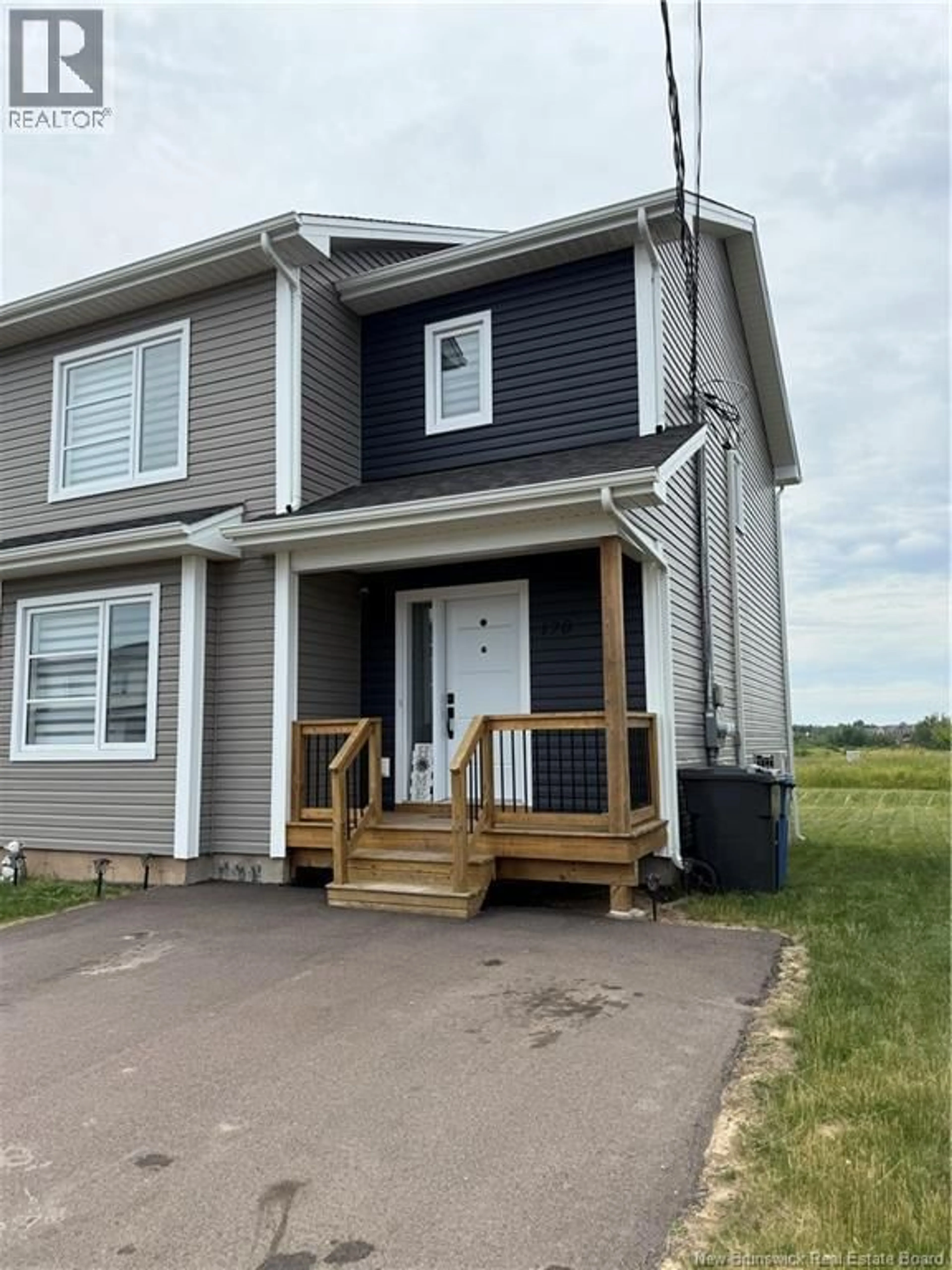 Home with vinyl exterior material, unknown for 170 SURETTE STREET, Dieppe New Brunswick E1A9R4