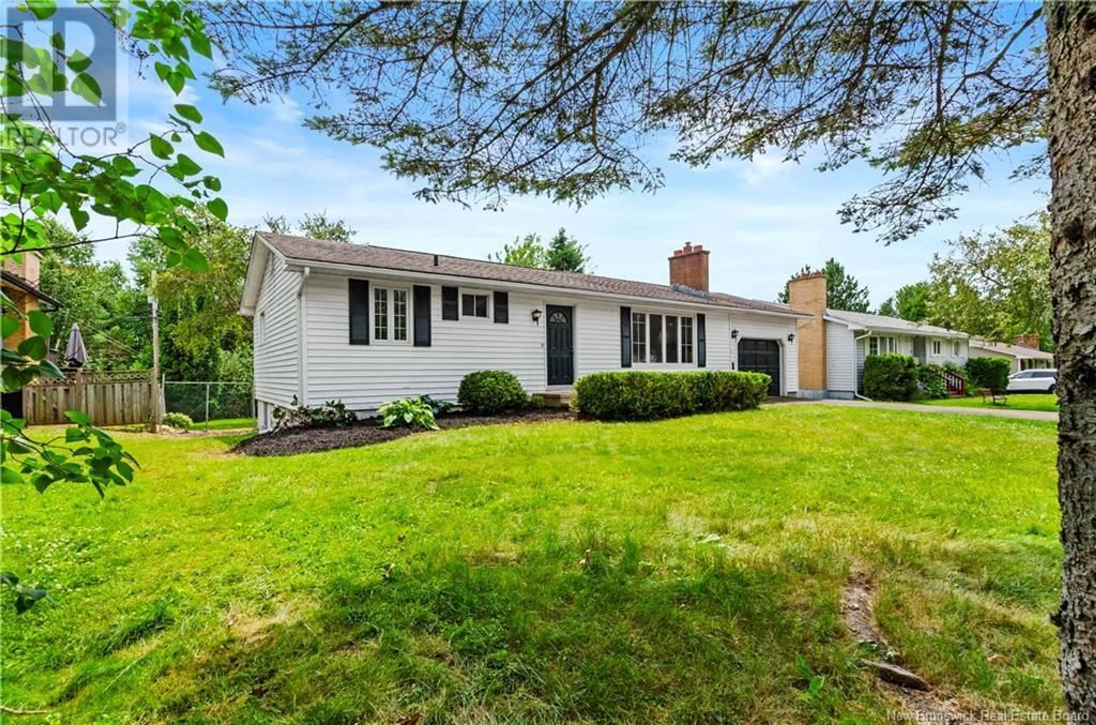Unknown for 8 DAHLIA DRIVE, Fredericton New Brunswick E3A1N3