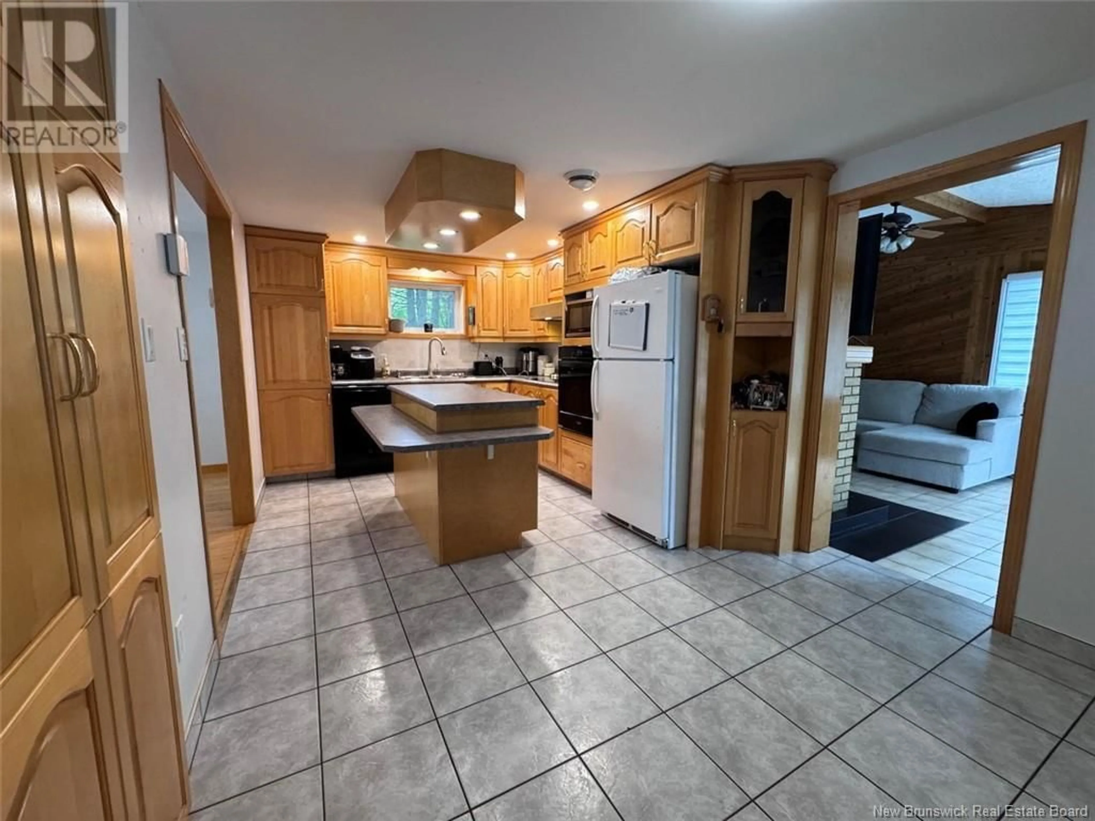 Open concept kitchen, ceramic/tile floor for 161 35TH AVENUE, Edmundston New Brunswick E3V2V5