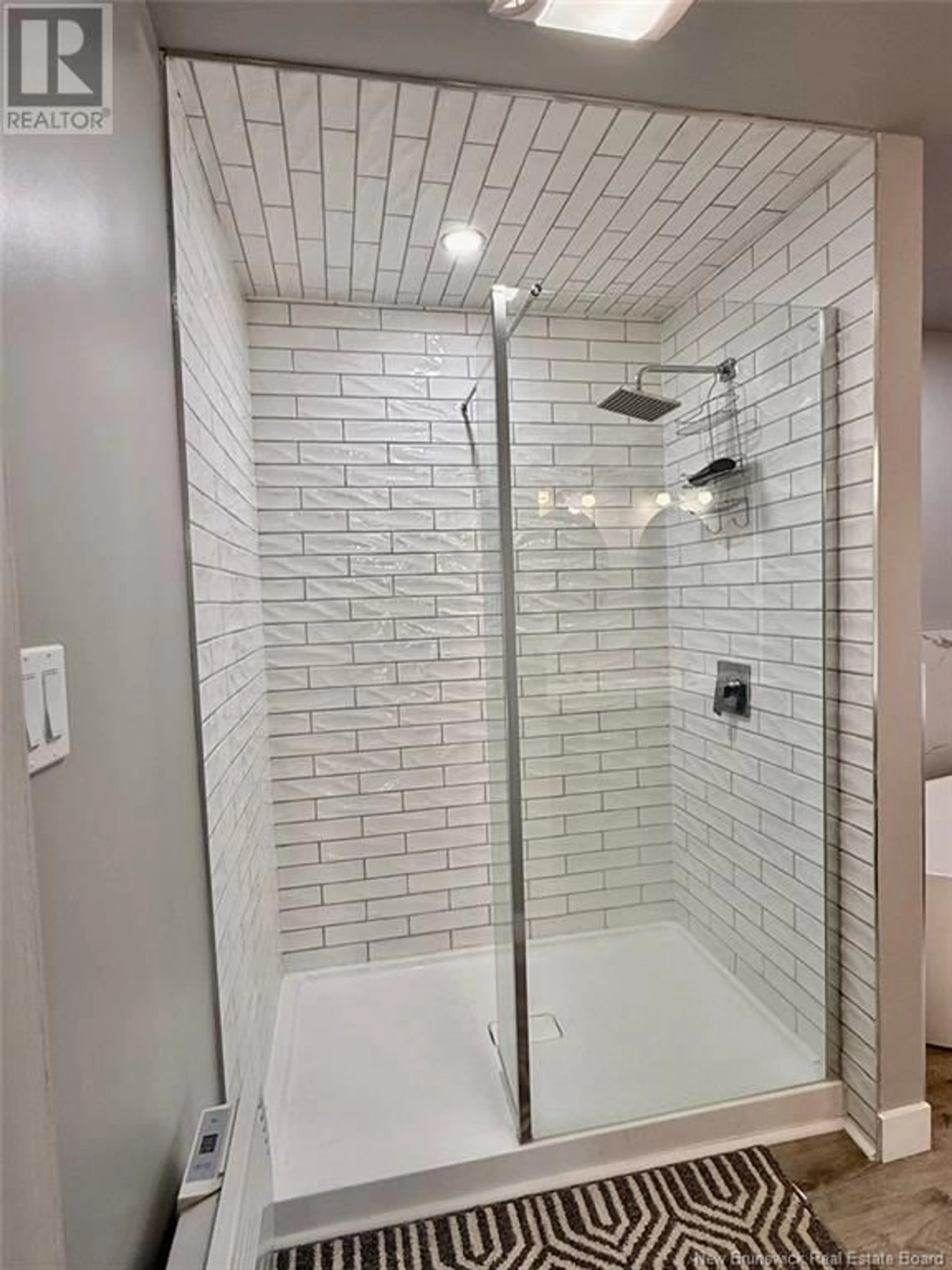 Contemporary bathroom, ceramic/tile floor for 319 GODERICH STREET, Dalhousie New Brunswick E8C1T8