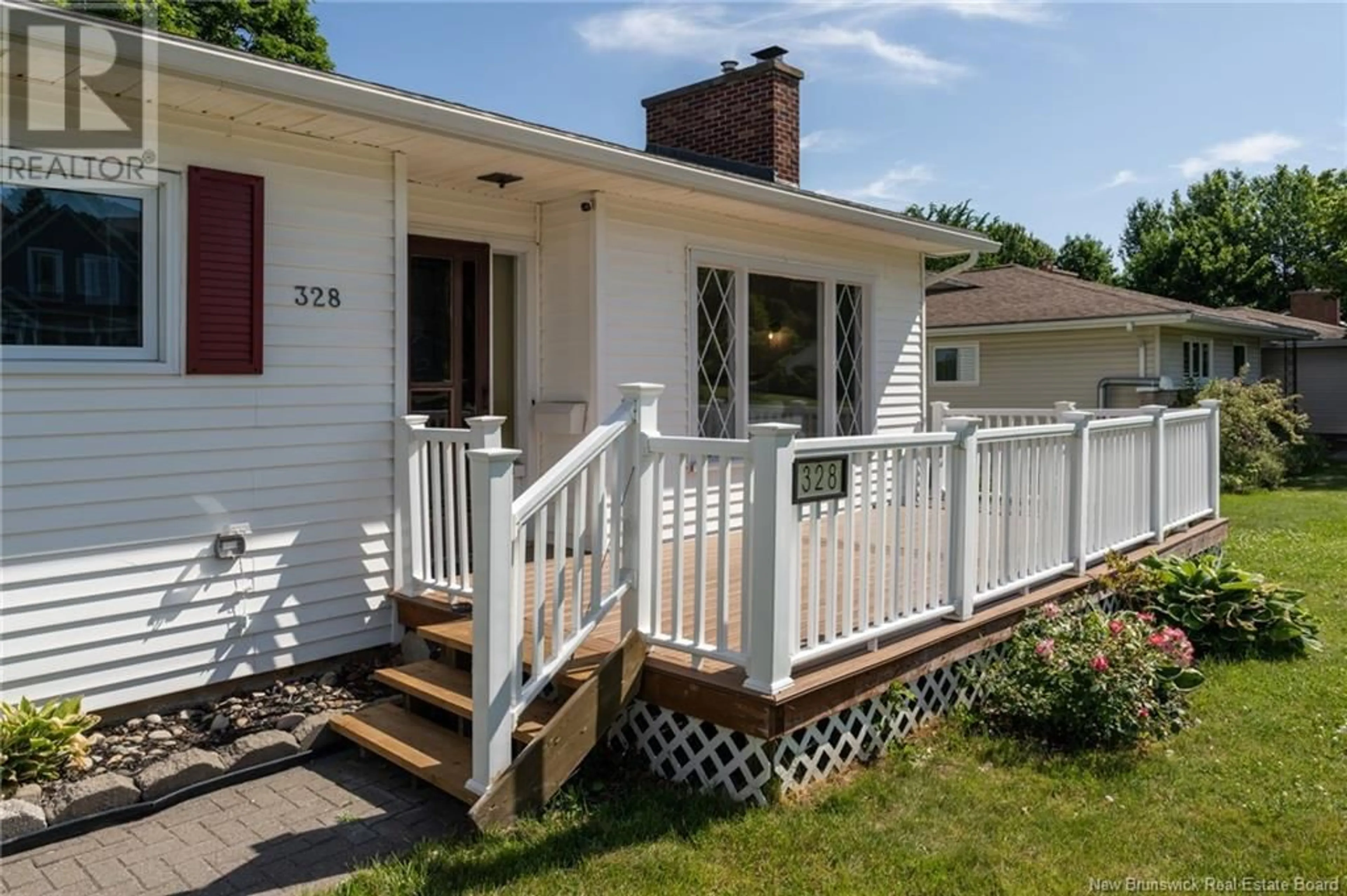 Home with vinyl exterior material, street for 328 MACDONALD AVENUE, Oromocto New Brunswick E2V1A7