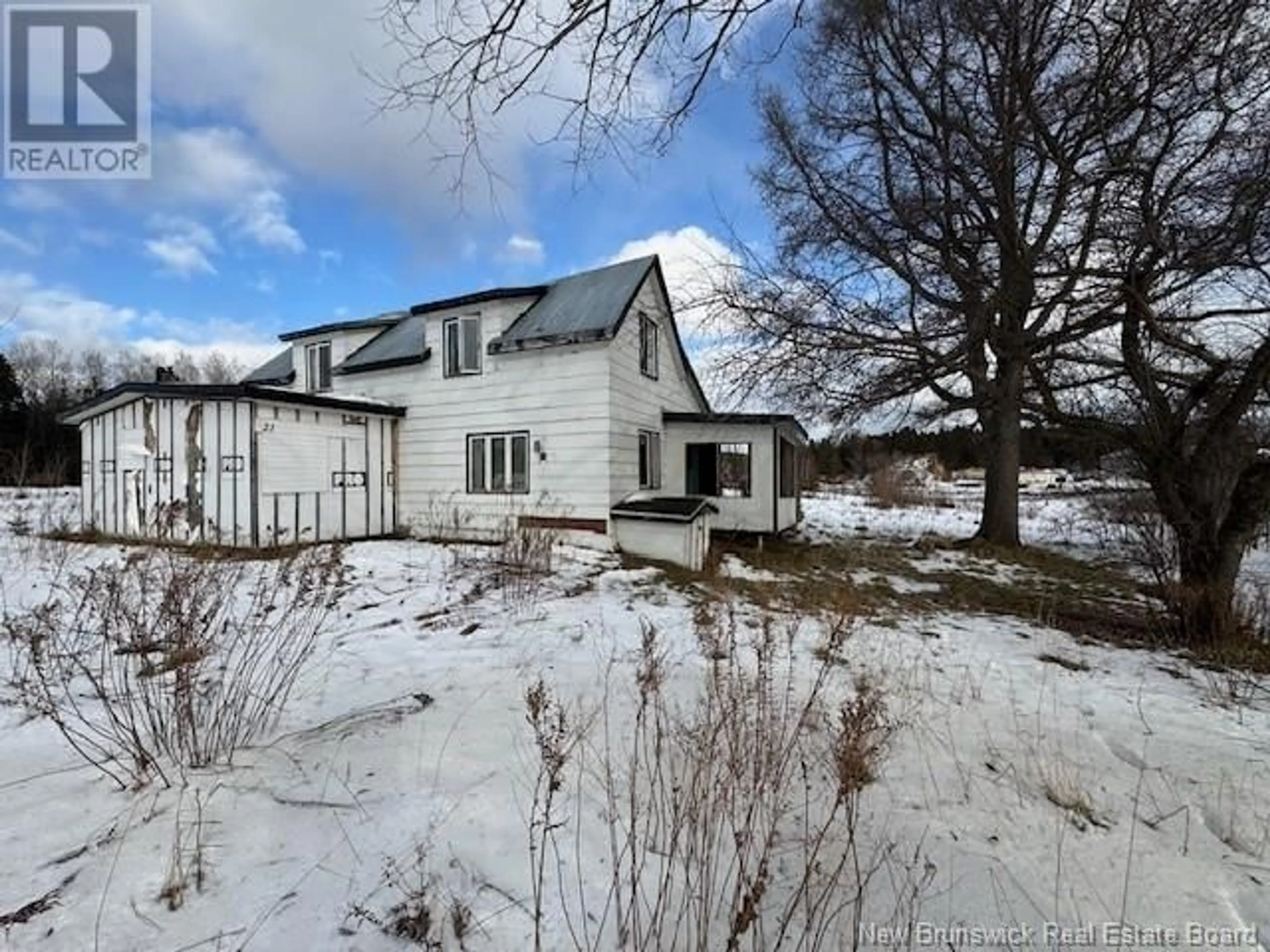 A pic from outside/outdoor area/front of a property/back of a property/a pic from drone, unknown for 21 PELLETIER ROAD, Saint-François-de-Madawaska New Brunswick E7A1P2