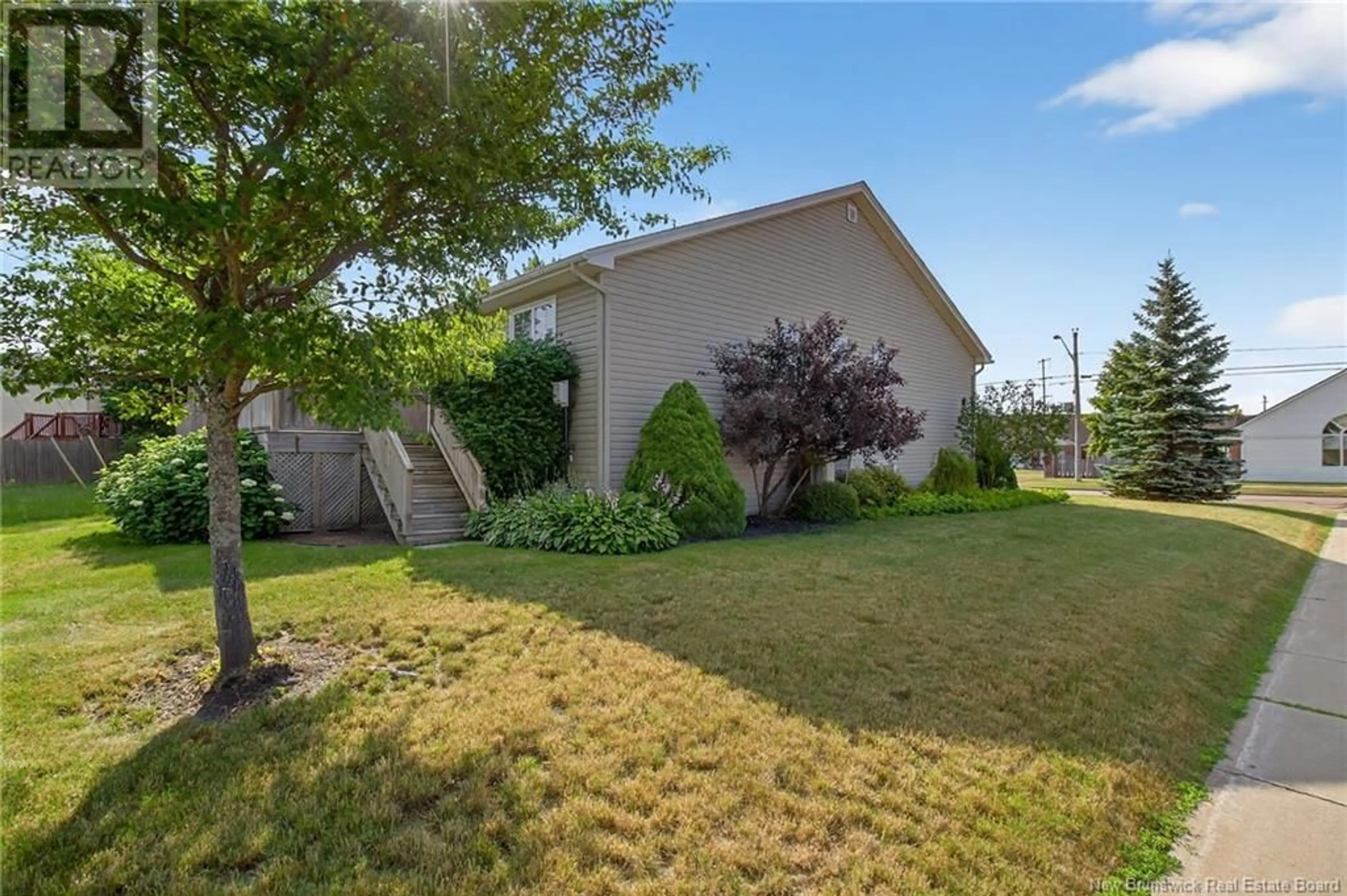 Patio, street for 85 MOUNT PLEASANT ROAD, Moncton New Brunswick E1G5J3