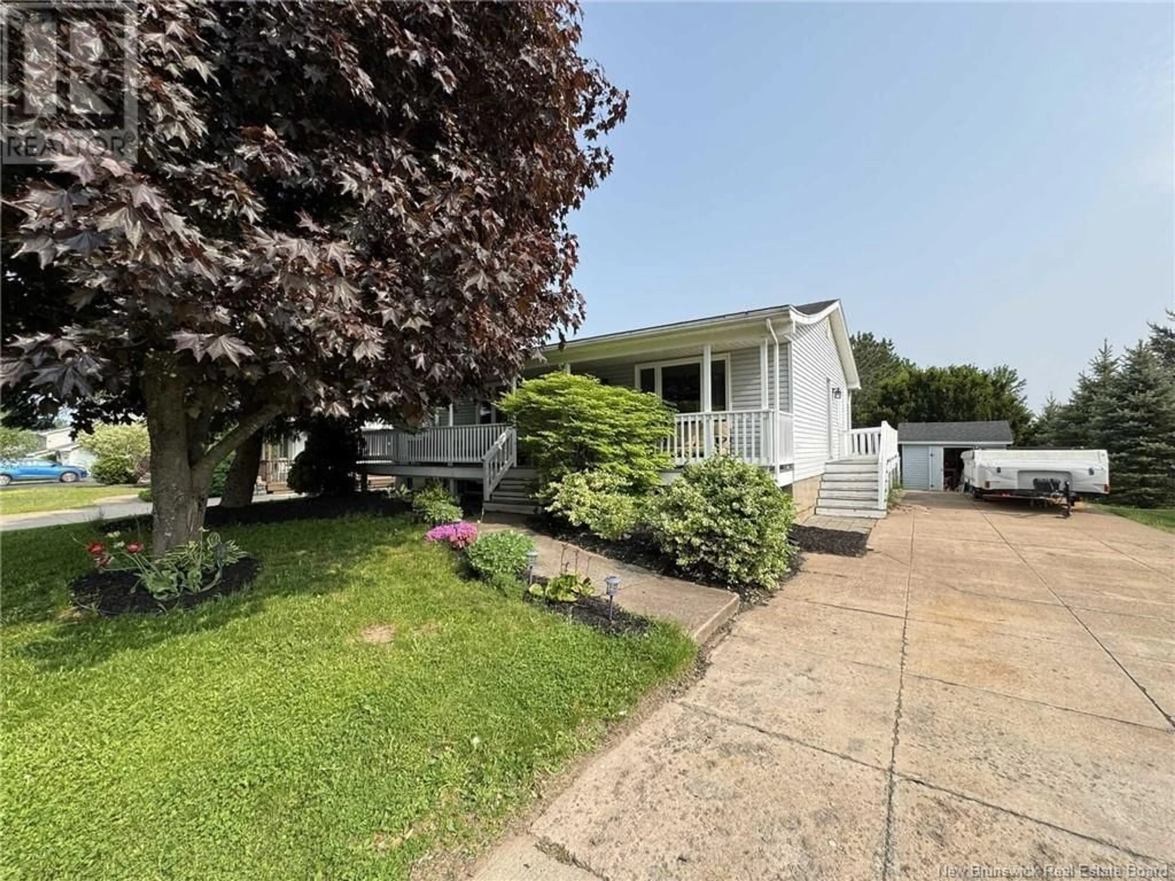 A pic from outside/outdoor area/front of a property/back of a property/a pic from drone, street for 278 RUE THIBODEAU, Dieppe New Brunswick E1A1W2