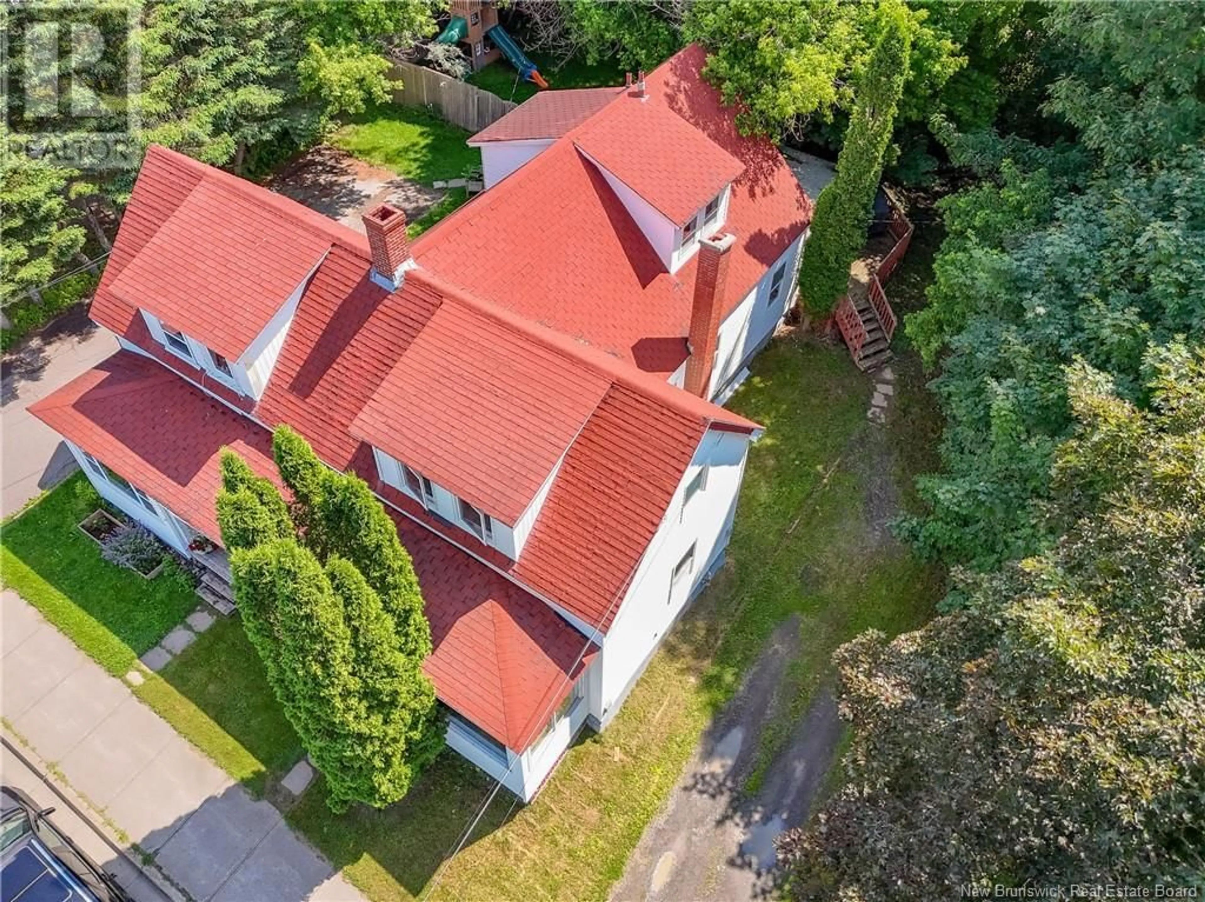 A pic from outside/outdoor area/front of a property/back of a property/a pic from drone, unknown for 14 RIVER STREET, Fredericton New Brunswick E3A4L6